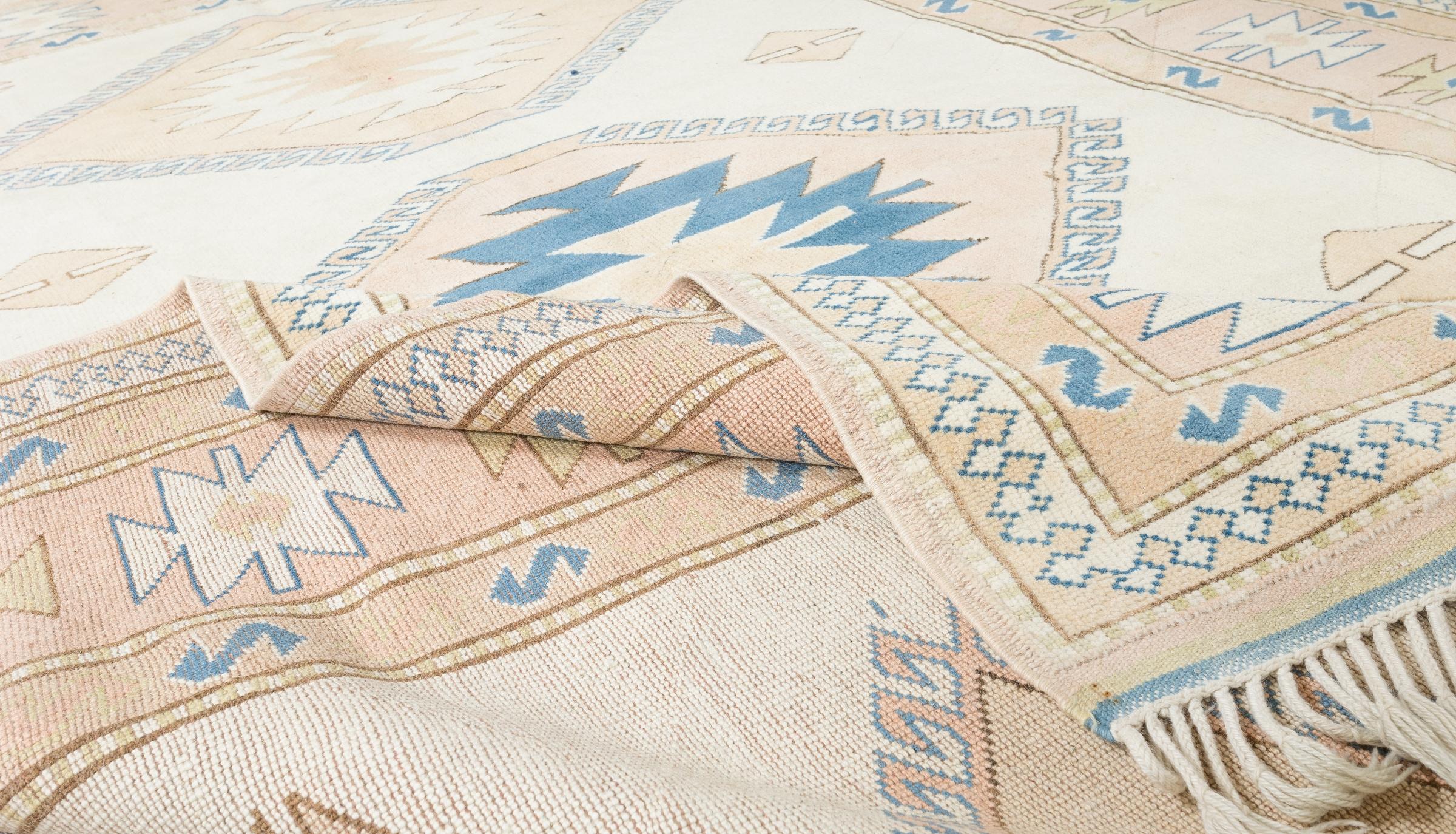 6,8x9.2 Ft Moderner handgefertigter türkischer Teppich mit dreifachem geometrischem Medaillon-Design (Stammeskunst) im Angebot
