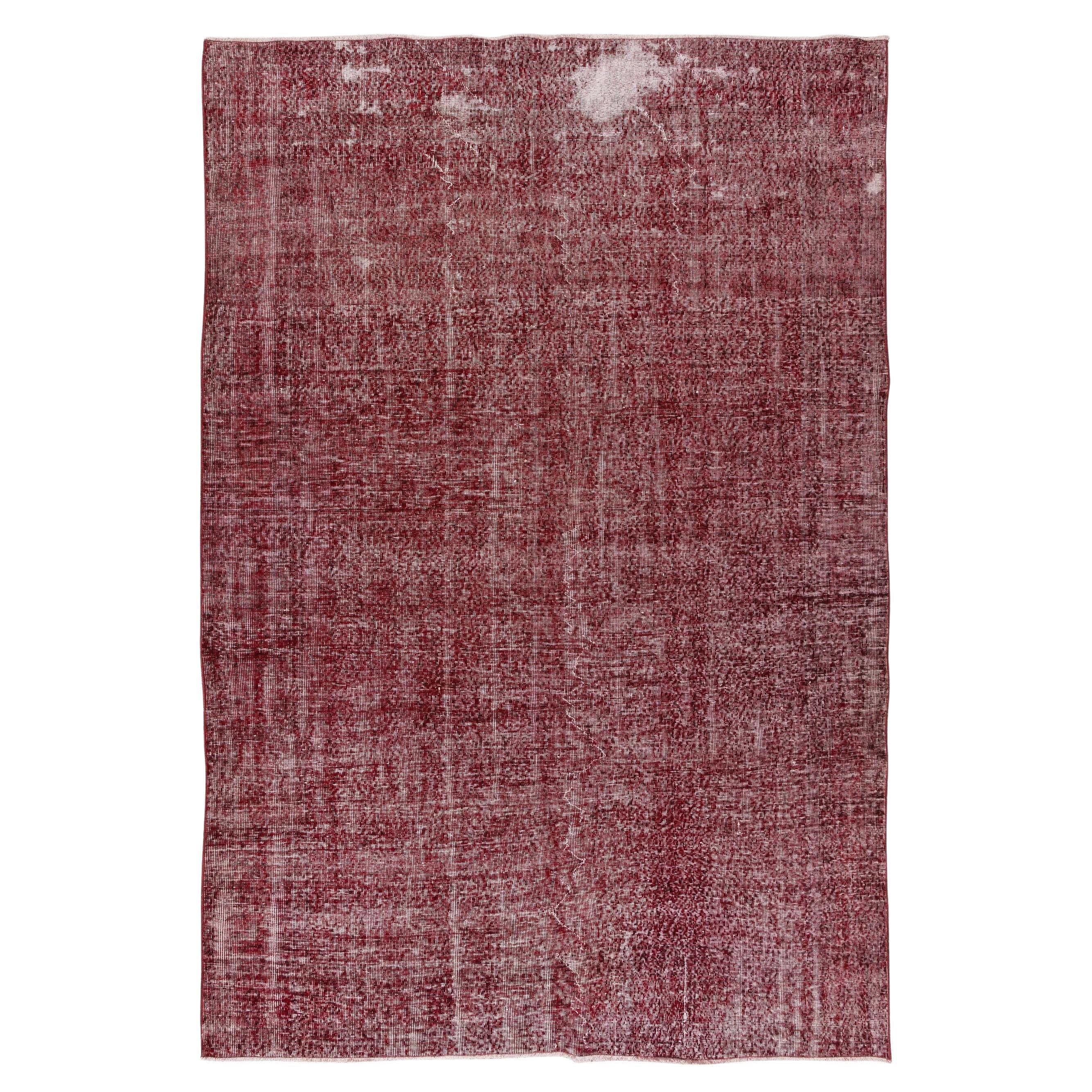 Hand Knotted Vintage Rug in Red 4 Modern Interiors, Turkish Carpet