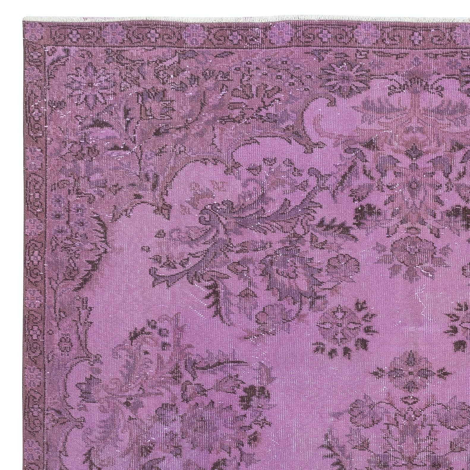 6.8x9.8 Ft Hand-Made Area Rug in Purple Color. Modern Turkish Floor Covering In Good Condition For Sale In Spring Valley, NY
