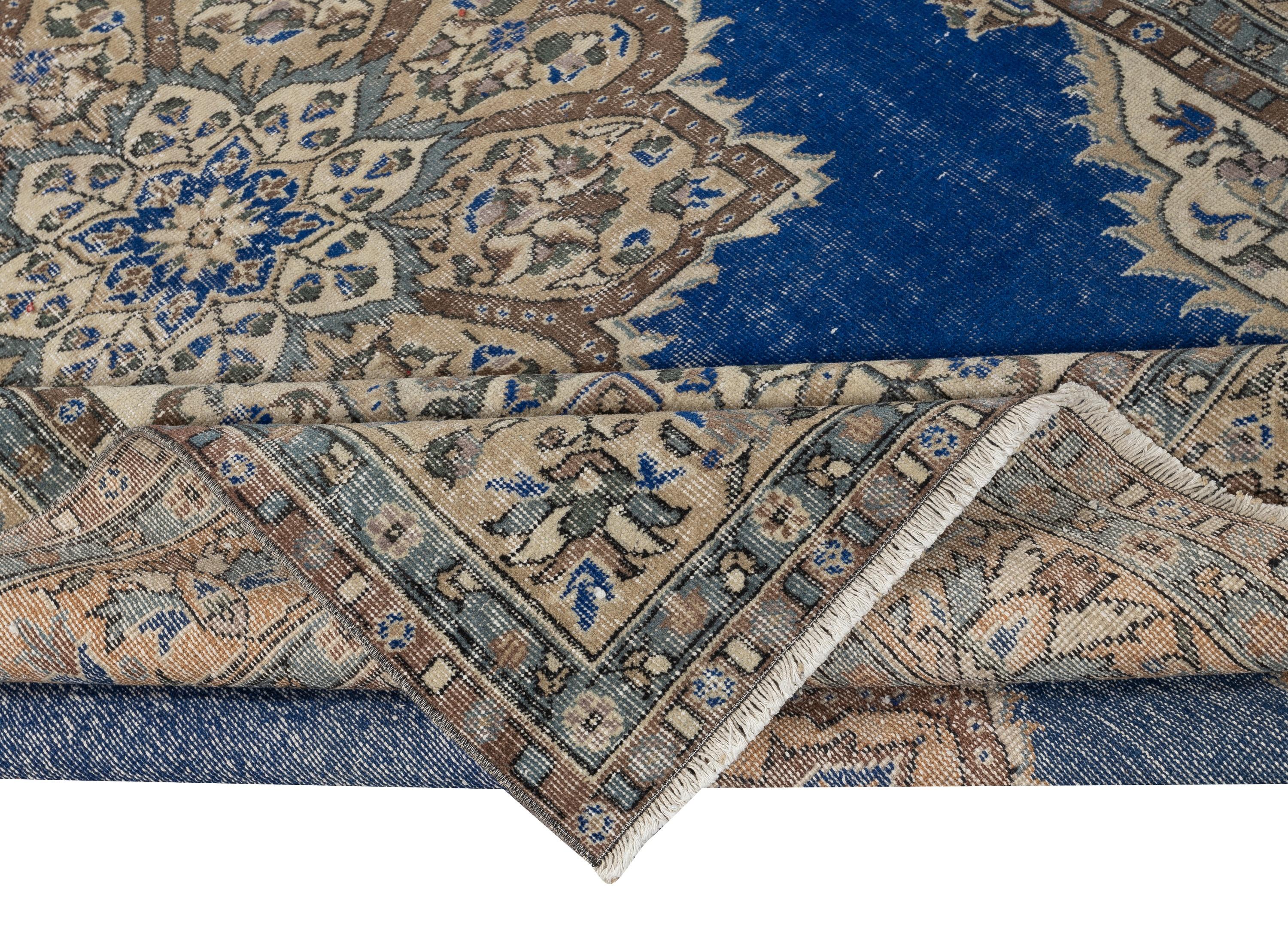 6.8x9.8 Ft Traditioneller Vintage Handgefertigter Türkischer Bereich Teppich mit Medaillon Design (Rustikal) im Angebot