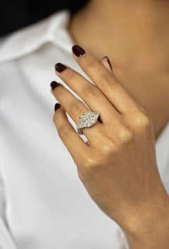 6.9 Carat Radiant Diamond Ring Brilliant White 18K Gold Radiant Elegance