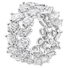 6.9 Carat Round Brilliant Statement Brilliant White 14K Gold Radiant Elegance