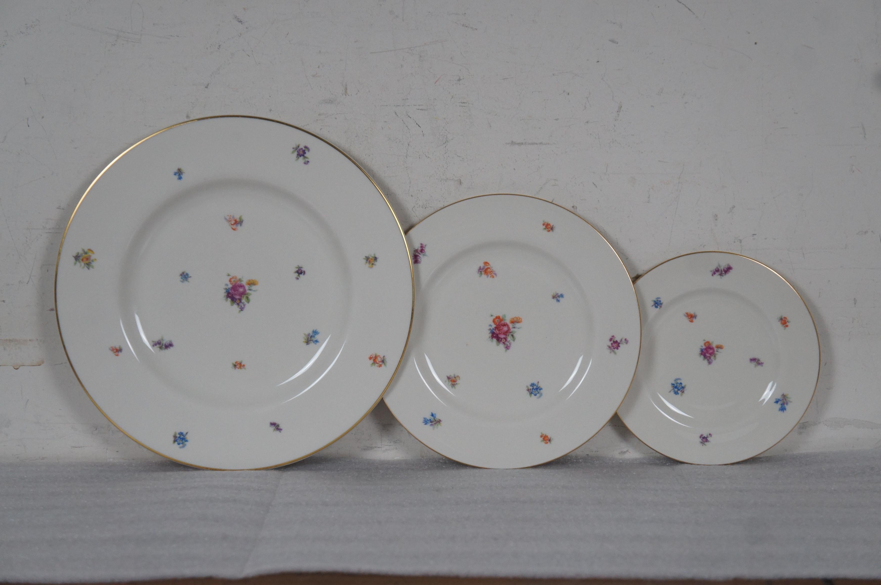 69 Pc Pickard Floral Chintz Service for 10 Dinnerware China Set  For Sale 3