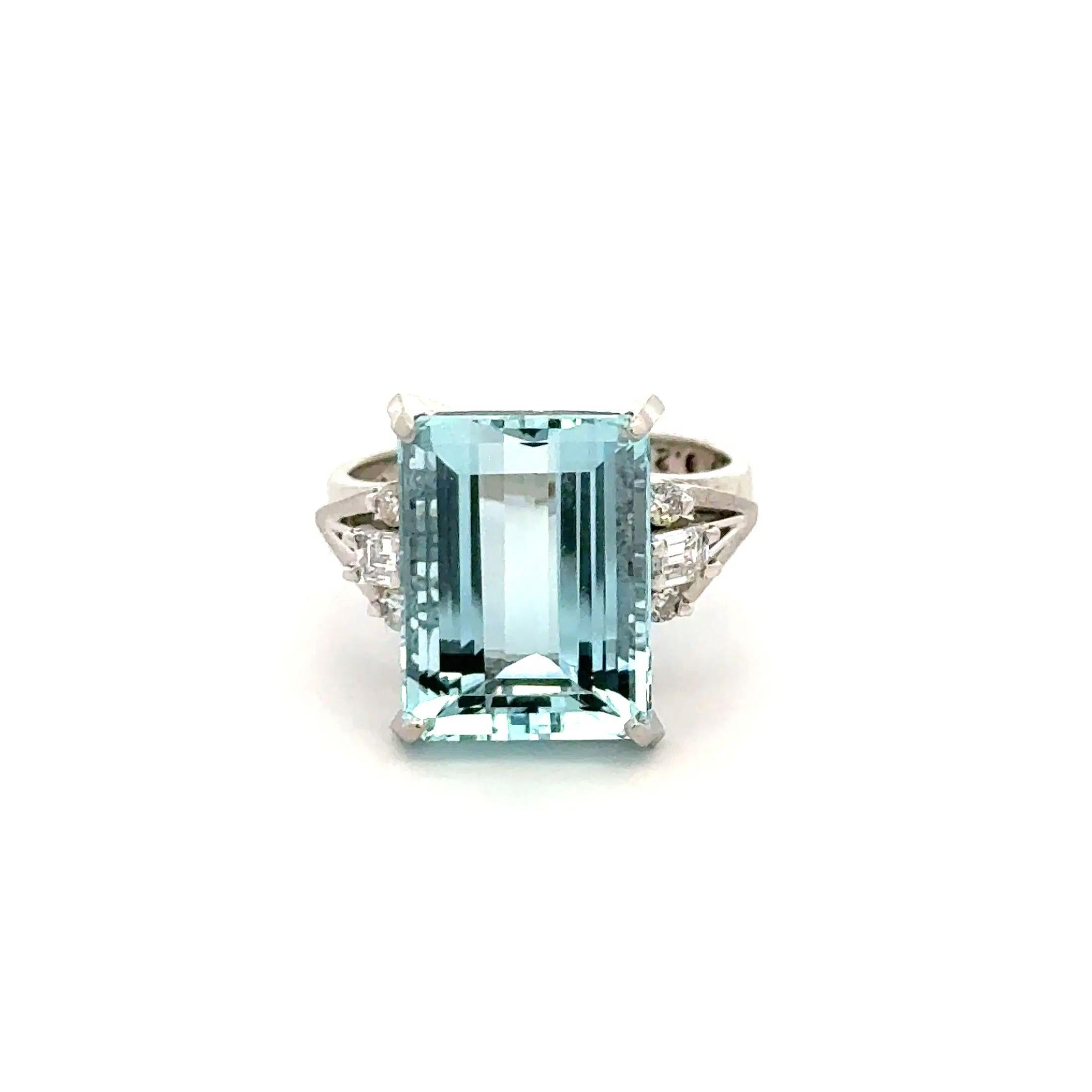 6,90 Karat Aquamarin und Diamant Platin Vintage Solitär Cocktail Ring (Gemischter Schliff) im Angebot