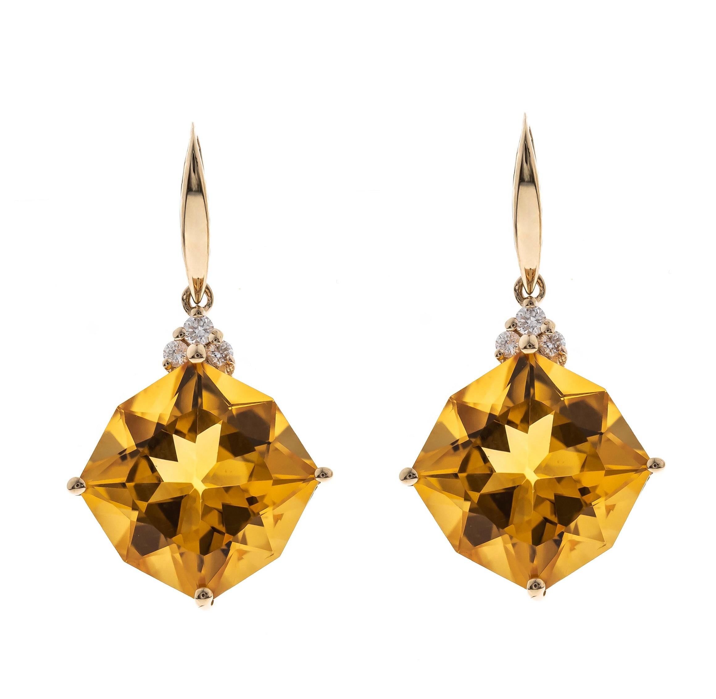 6,90 Karat Citrin im Kissenschliff, Diamant-Akzente 14K Gelbgold Ohrstecker. im Zustand „Neu“ in New York, NY
