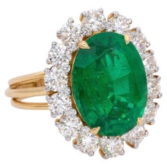 6.90 Carat Natural Emerald and Diamond Statement Ring, 18K Gold