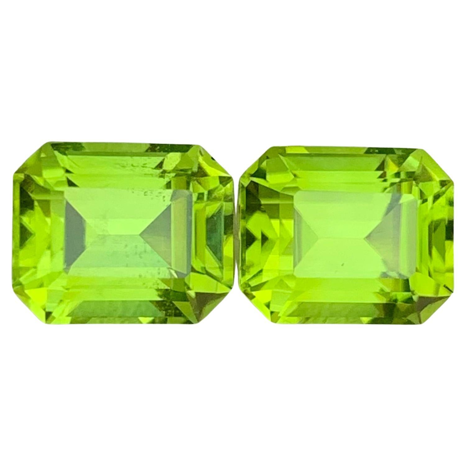 6.90 Carat Natural Loose Peridot Pair Emerald Shape Gemstone For Sale