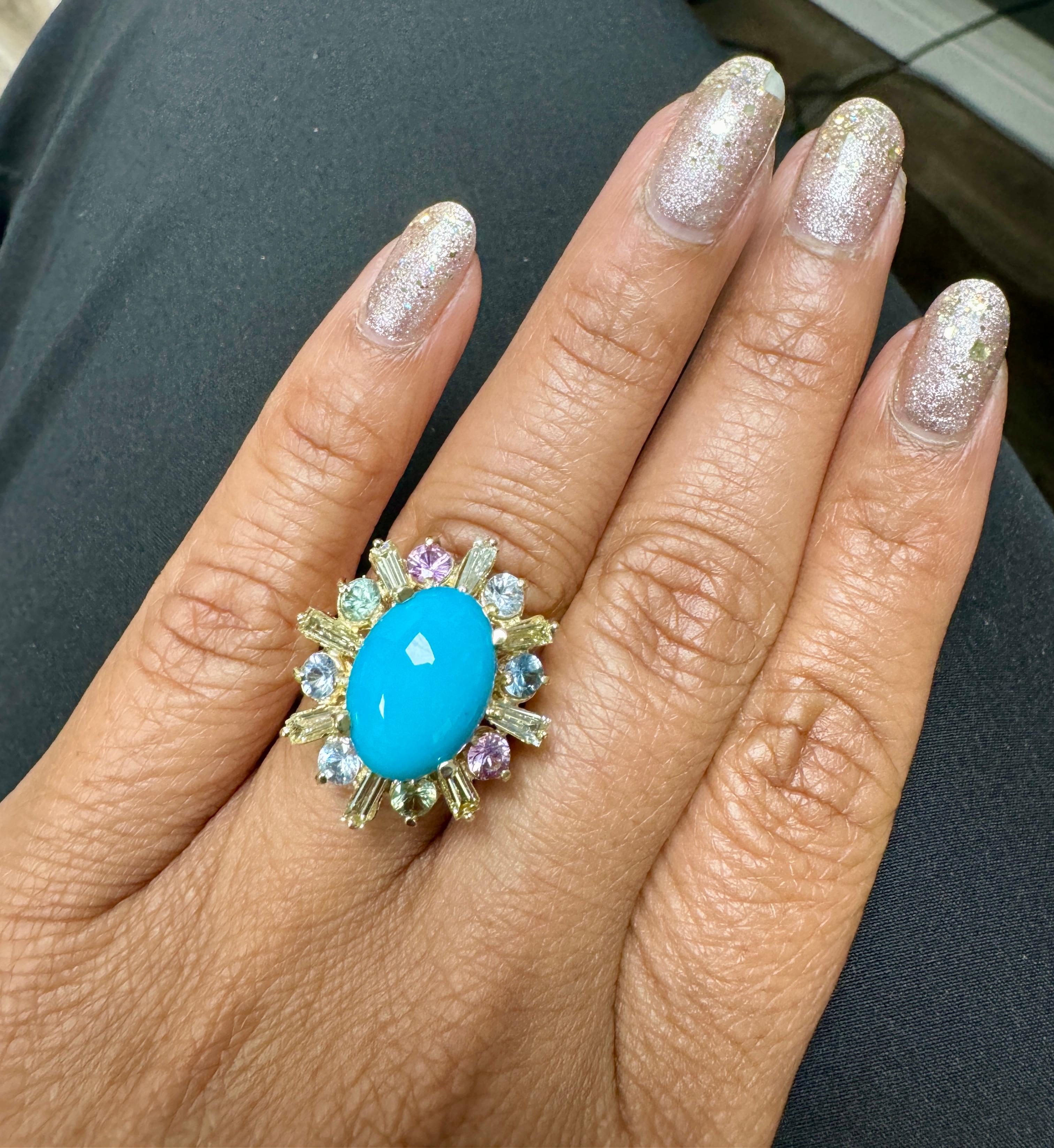 Bague de cocktail en or jaune avec turquoise naturelle de 6,90 carats, diamant et saphir en vente 1
