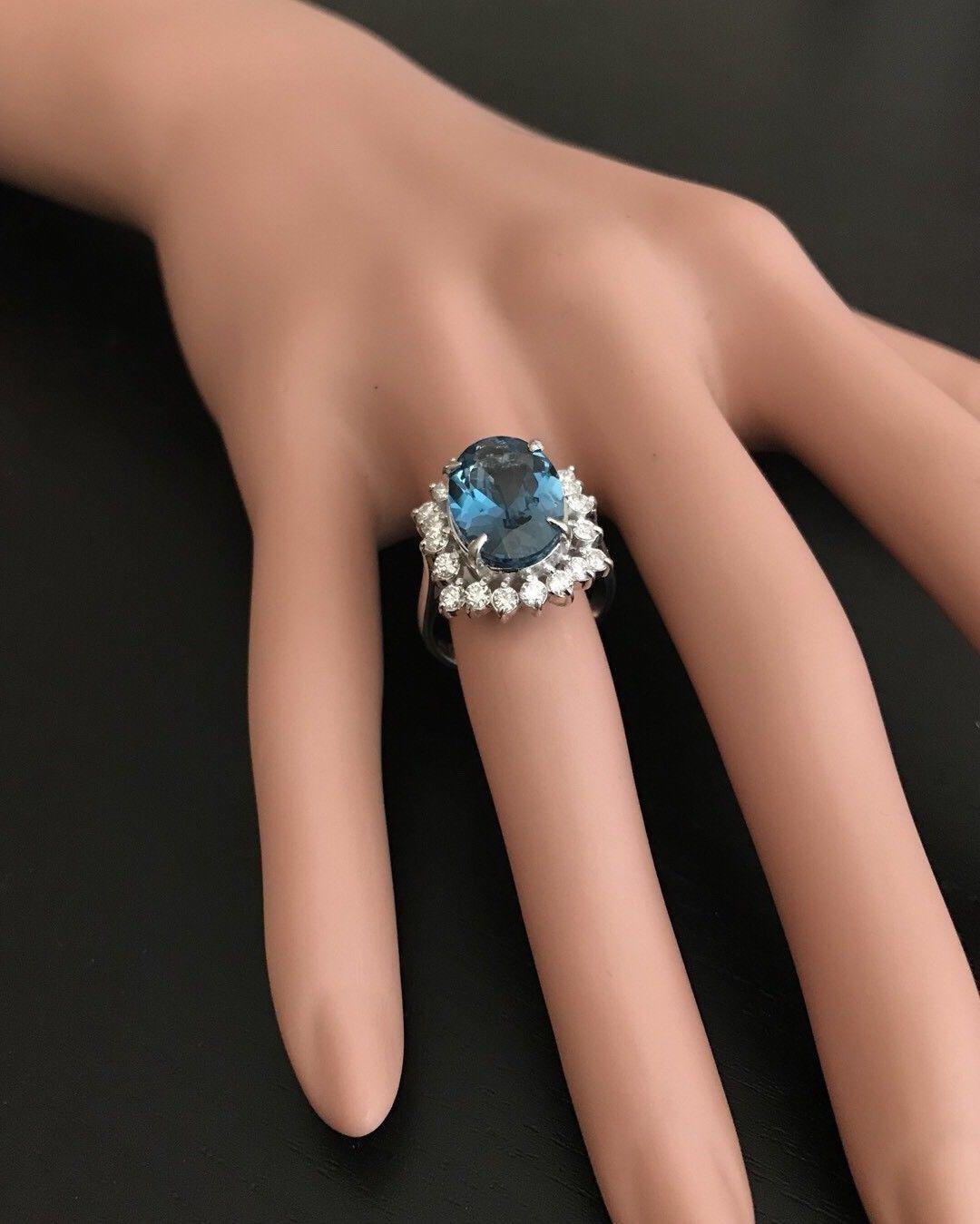 6.90 Carat Natural Impressive London Blue Topaz and Diamond 14 Karat Gold Ring For Sale 2