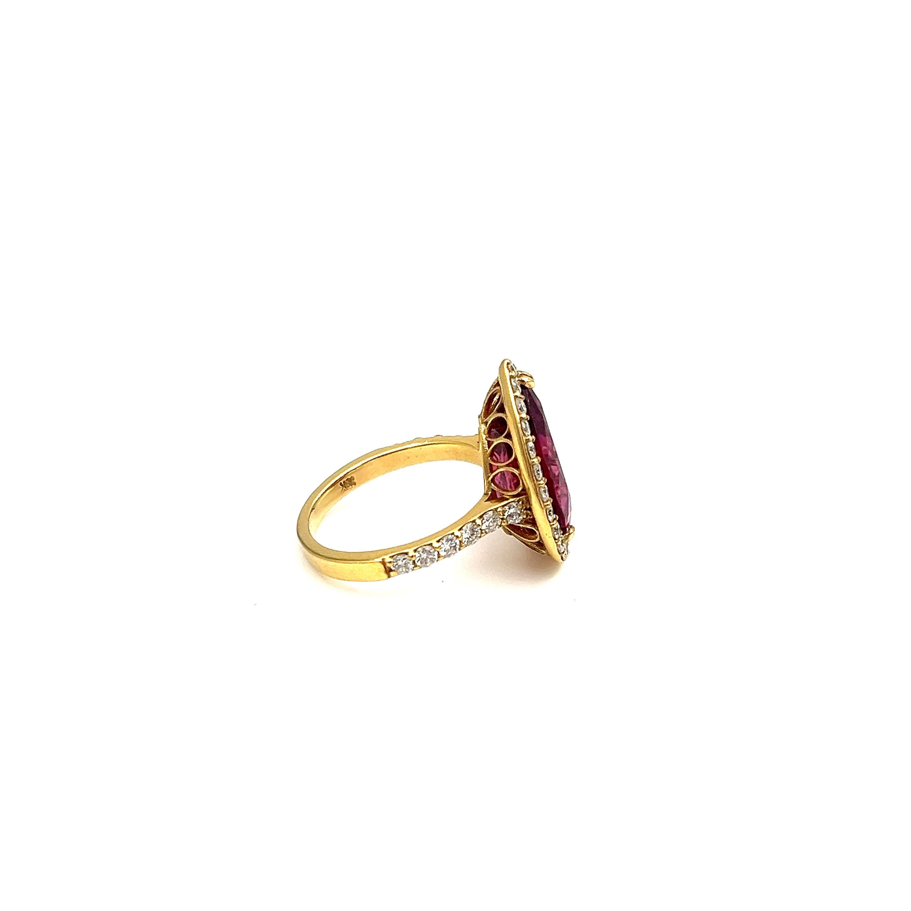 Women's or Men's 7.75 ct Natural Rubellite & Diamond Ring For Sale