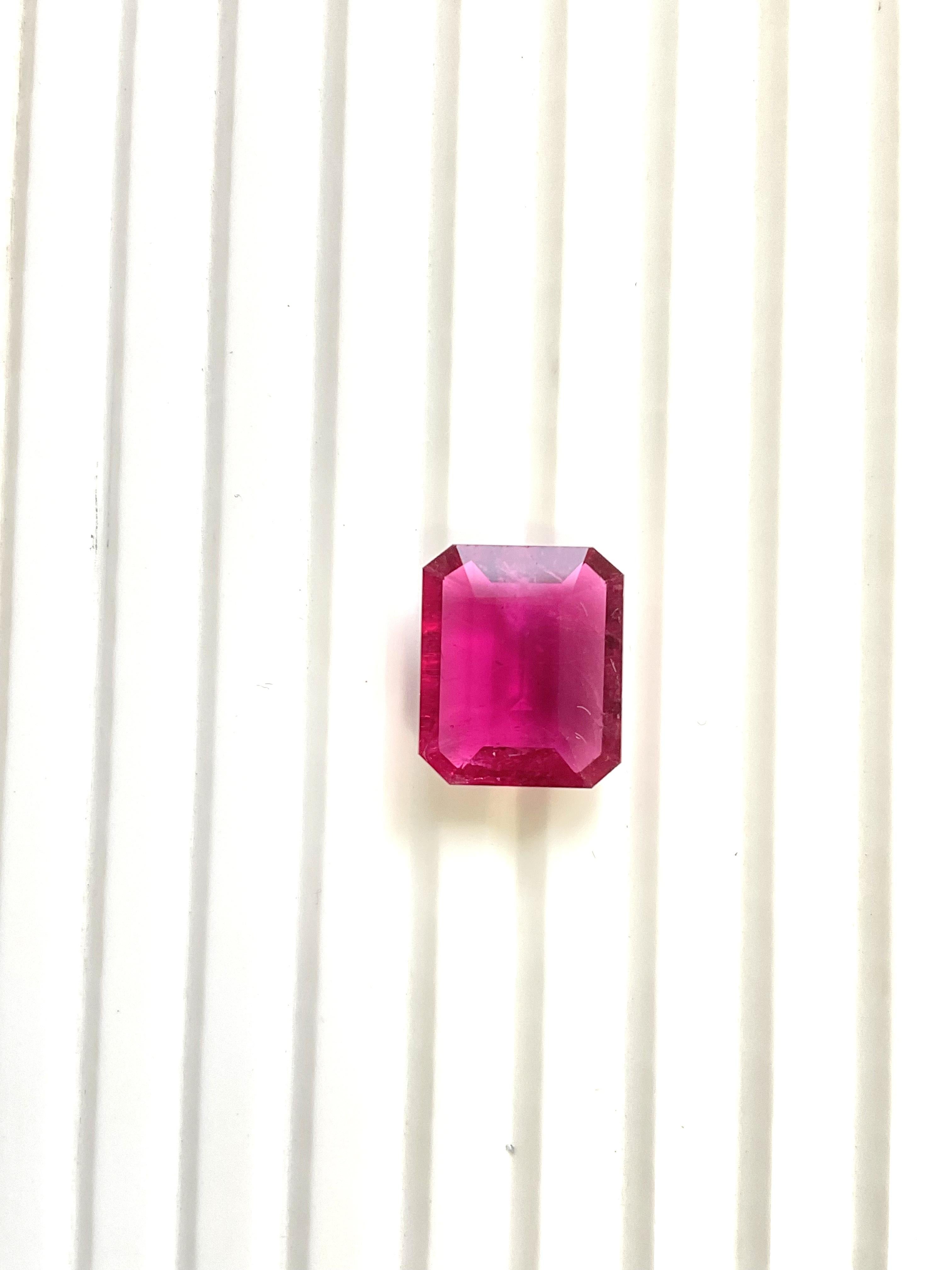 6.91 Carats Rubellite Tourmaline Octa Faceted Cut stone Top Quality Natural gem für Damen oder Herren im Angebot