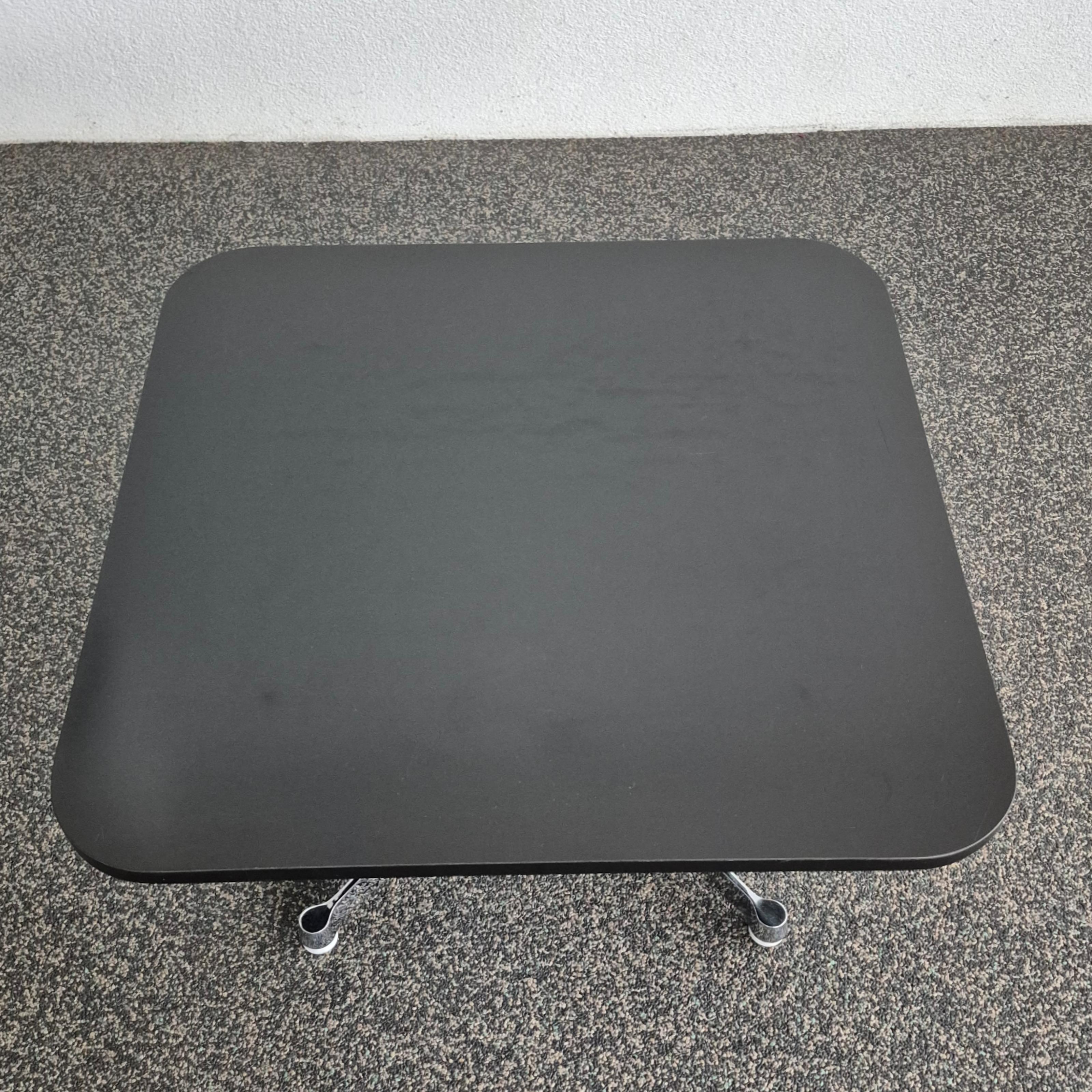 Couchtisch 691 von Eames für Herman Miller, USA 1950er Jahre (amerikanisch) im Angebot