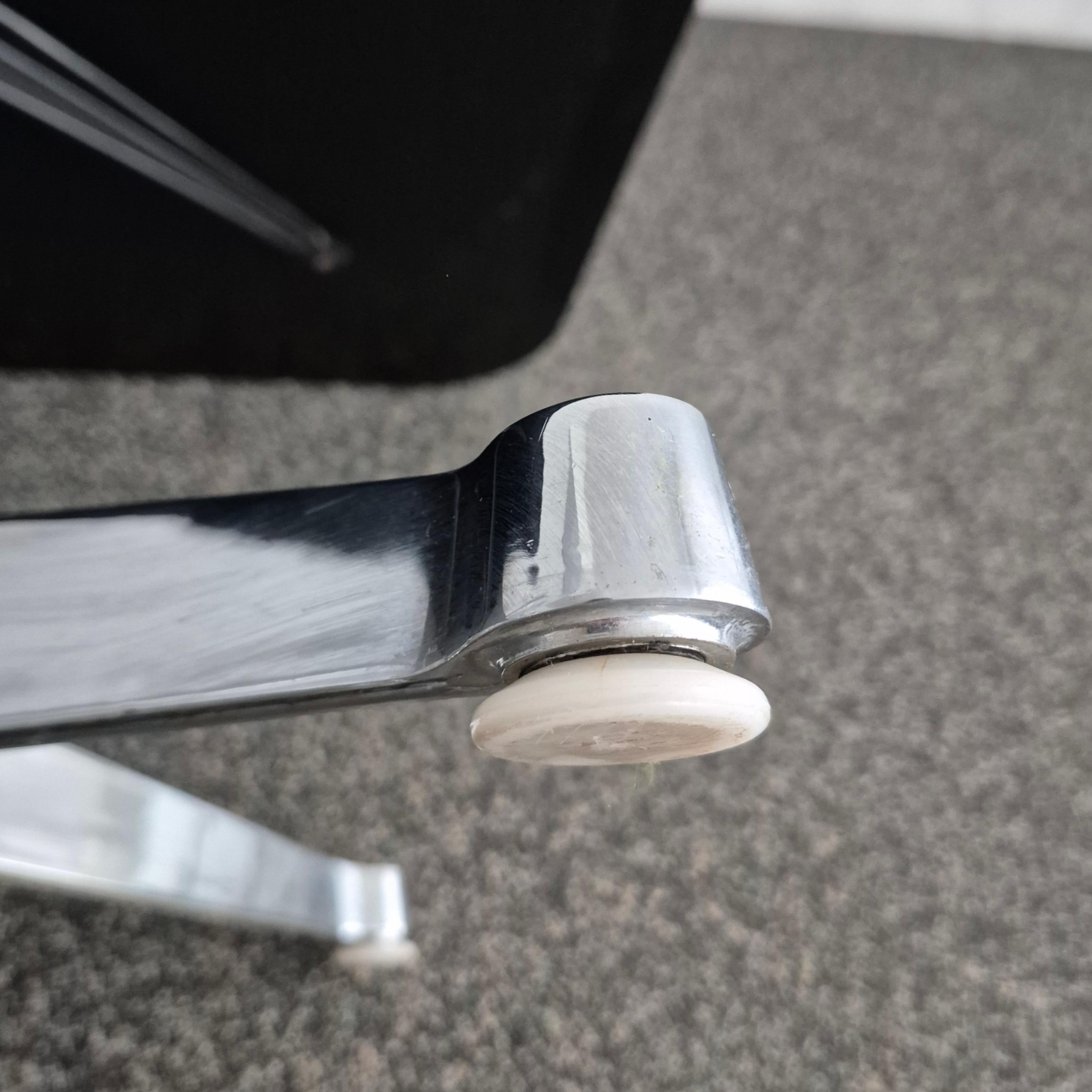 Couchtisch 691 von Eames für Herman Miller, USA 1950er Jahre (20. Jahrhundert) im Angebot