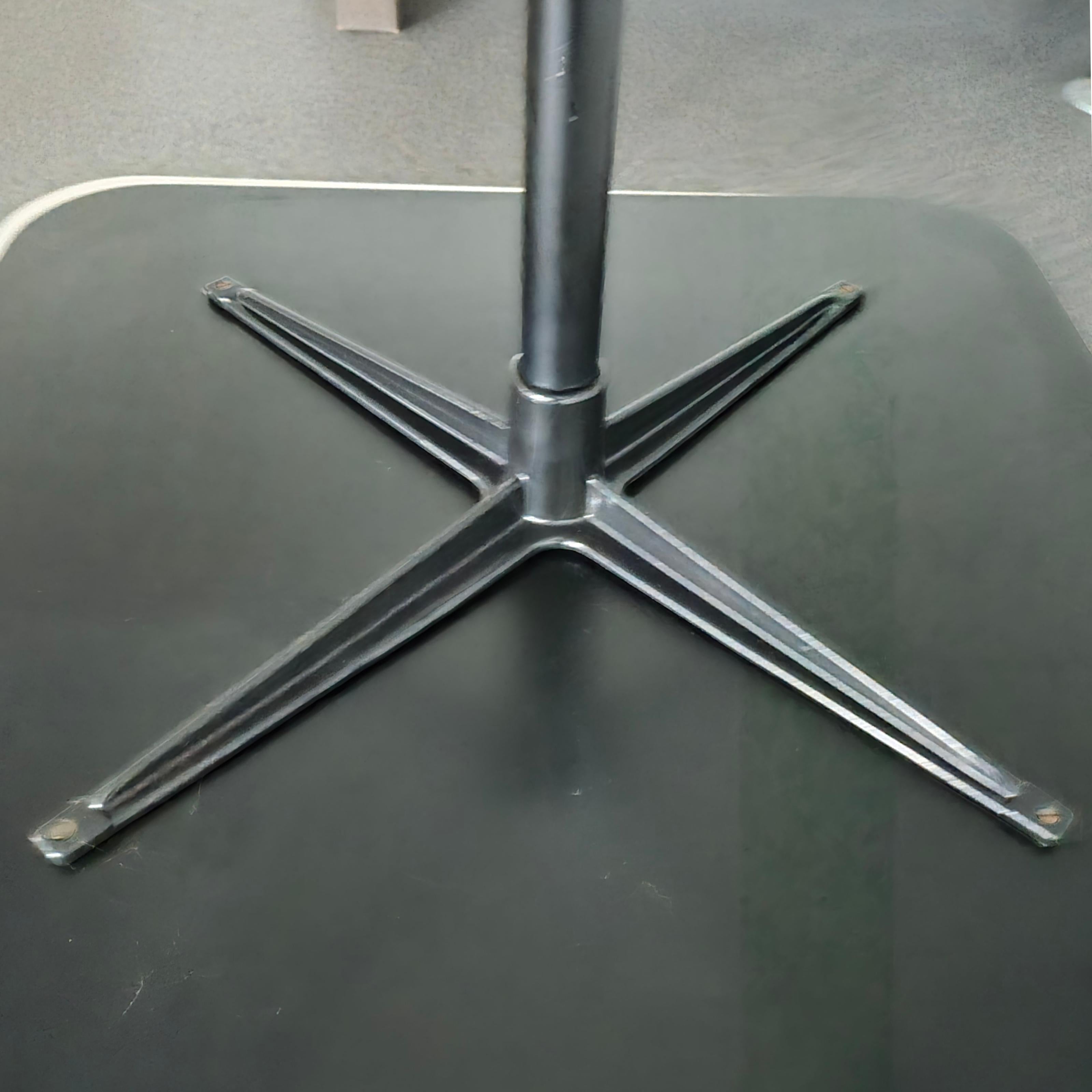 Couchtisch 691 von Eames für Herman Miller, USA 1950er Jahre im Angebot 1