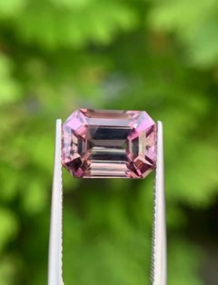 6,91 Ct Natural Diaspore Colore rosa che vira verso il rosso Taglio perfetto della Turchia