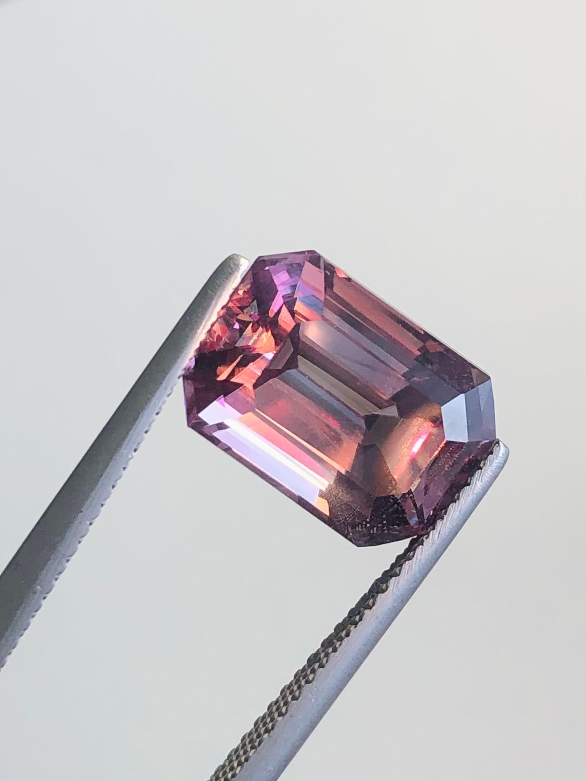 6.91 Ct Natürliche Diaspore Rosa Farbwechsel zu Rot Perfektes Schneiden Türkei im Angebot 3