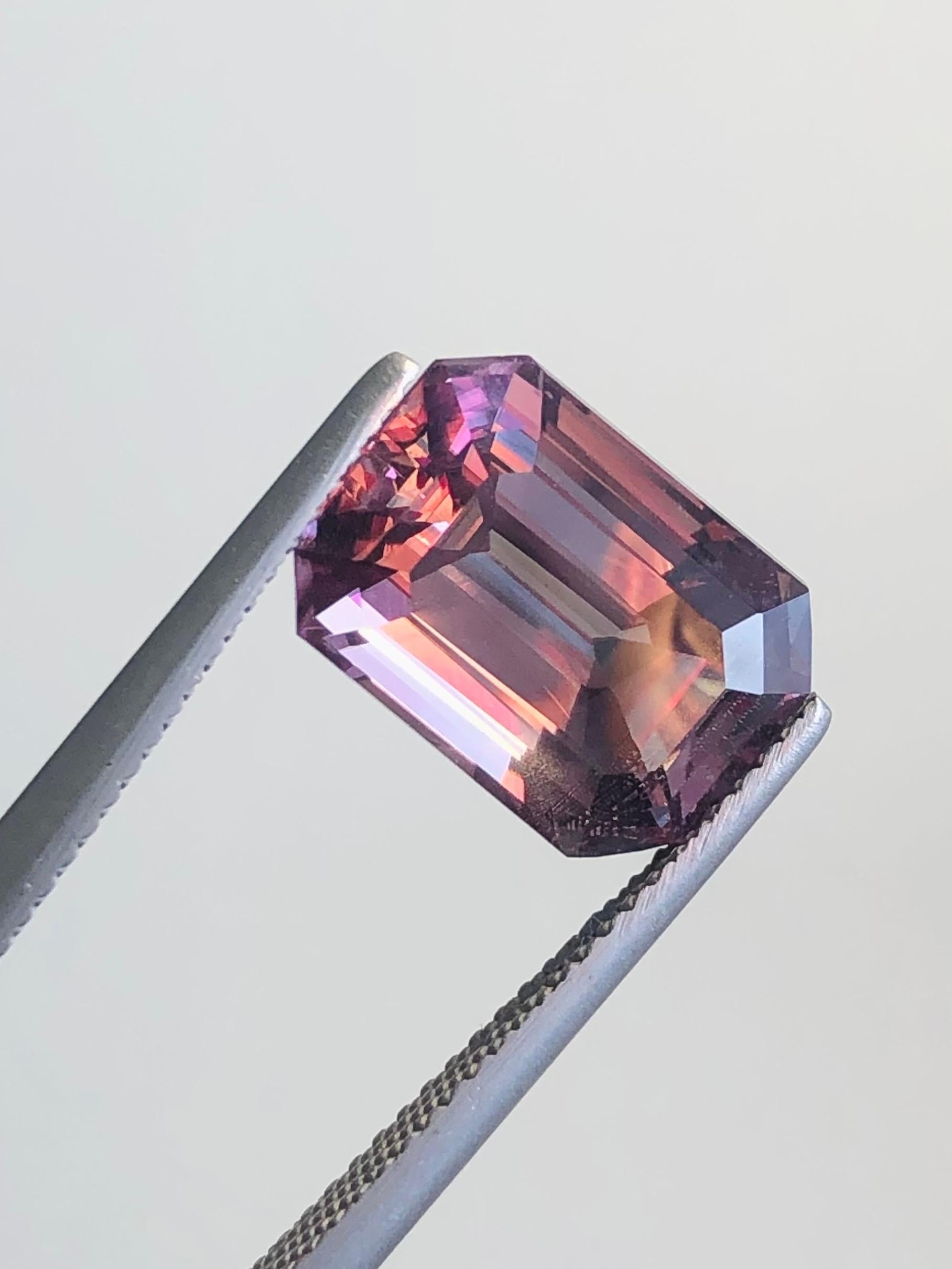 6.91 Ct Natürliche Diaspore Rosa Farbwechsel zu Rot Perfektes Schneiden Türkei im Angebot 4