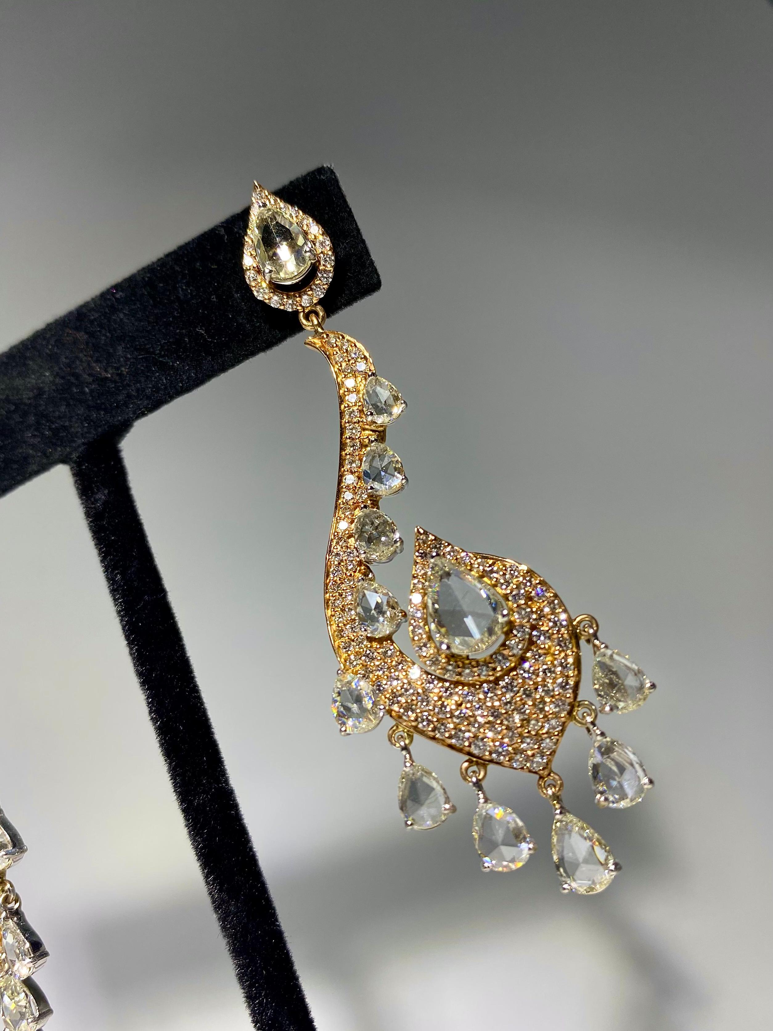 Tropfenohrringe aus 18 Karat Gold mit 6,92 Karat rundem Brillanten und Diamanten im Rosenschliff im Angebot 2