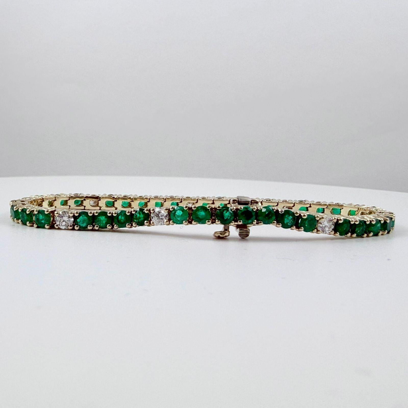 Pulsera de tenis con diamantes redondos de 6,92 quilates en oro amarillo de 14 quilates en Nuevo estado para la venta en New York, NY