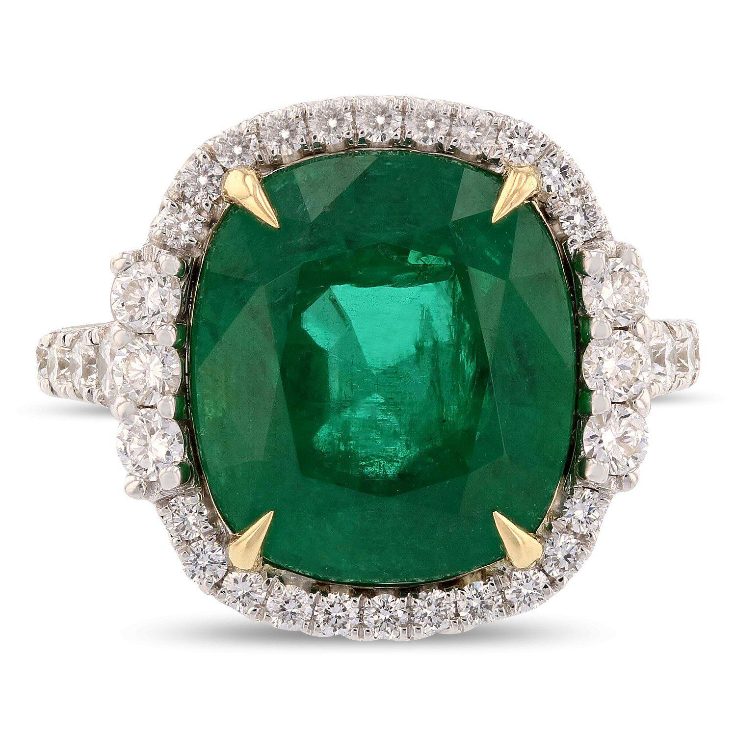 Contemporary 6.93 Carat Emerald Diamond Fashion Ring For Sale