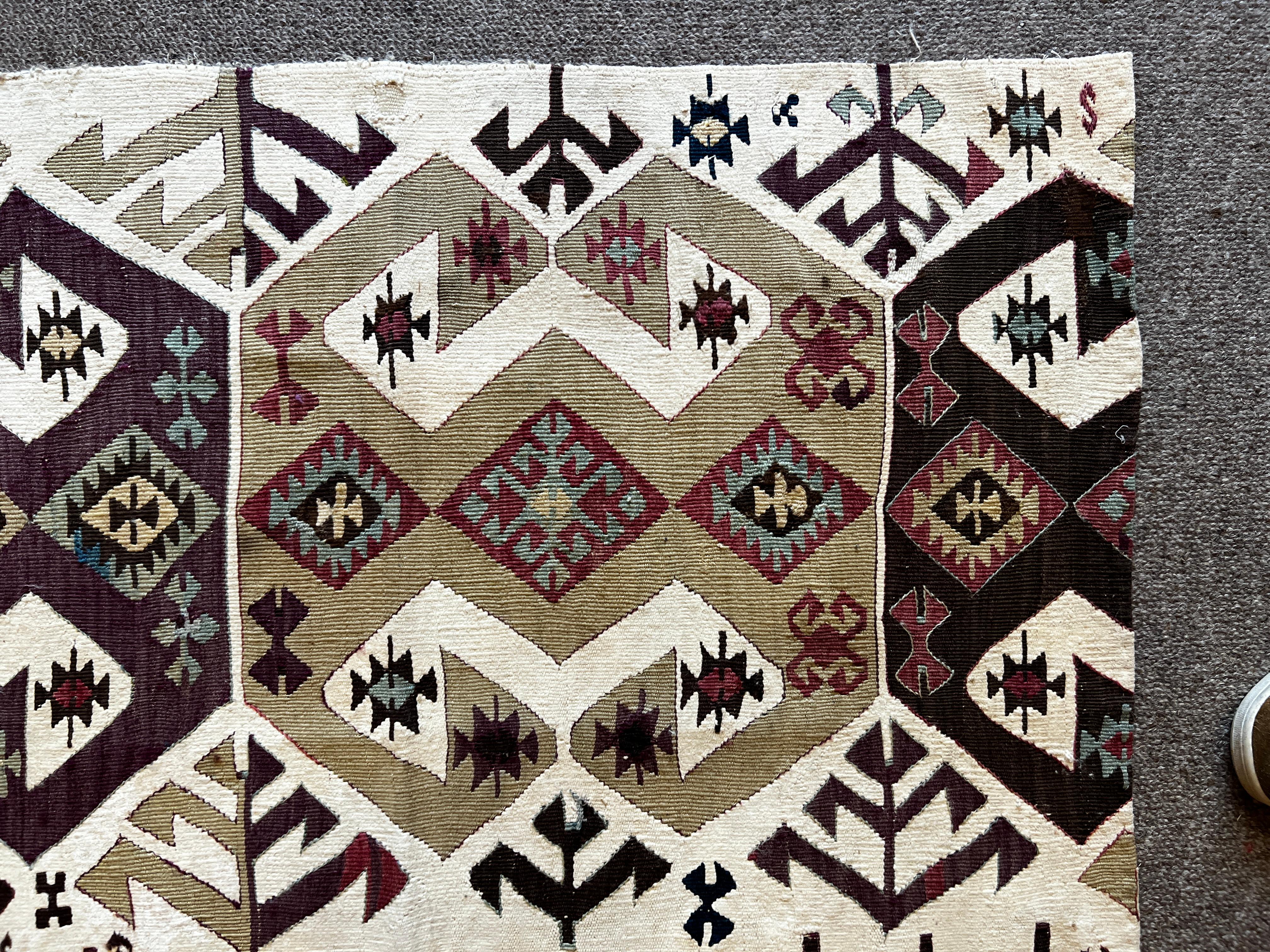 693 - Paire de pièces en kilim du Caucase en vente 8