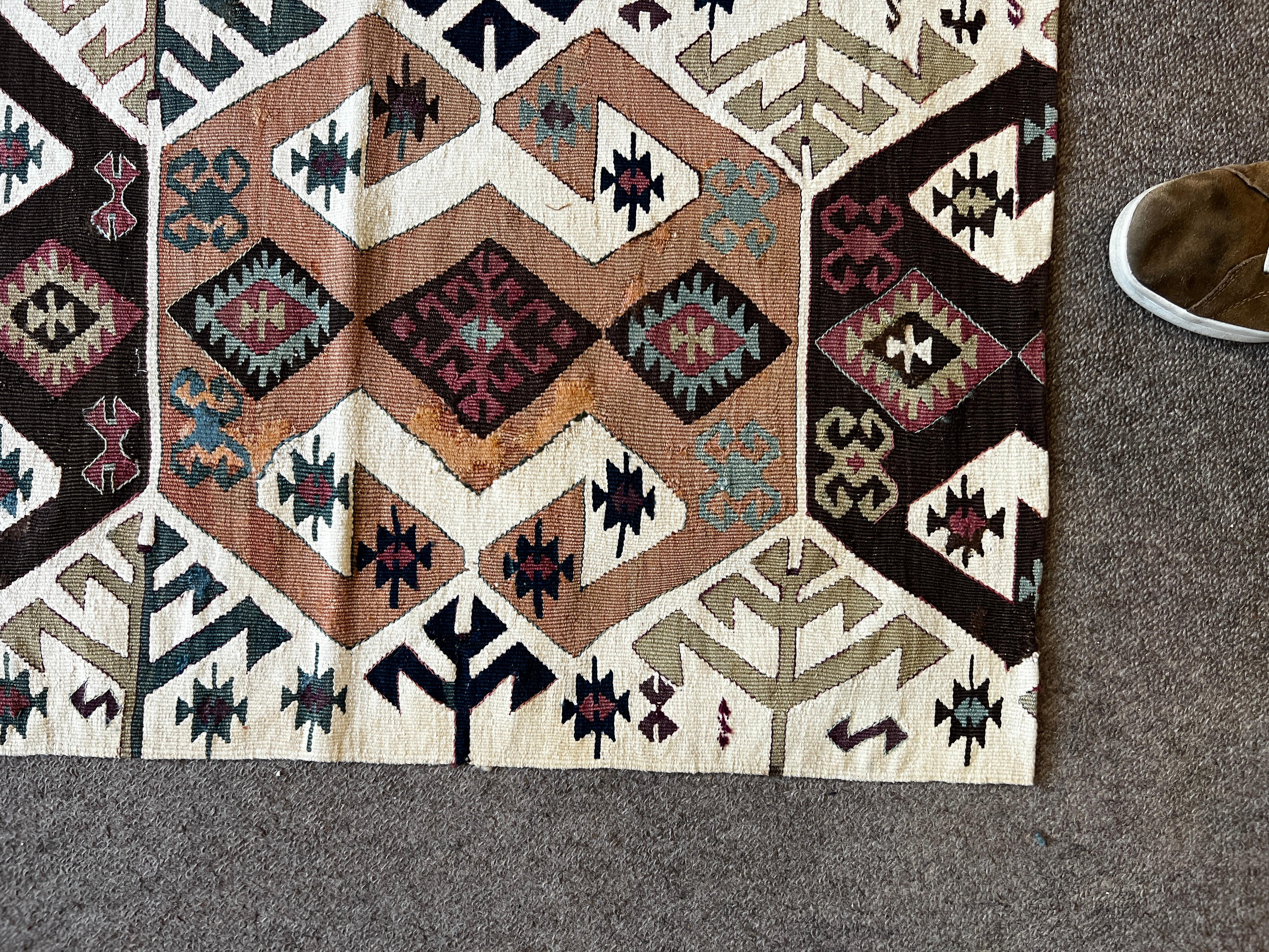 Milieu du XXe siècle 693 - Paire de pièces en kilim du Caucase en vente