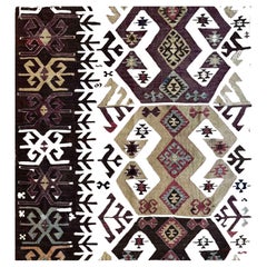 693 - Pareja de piezas de kilim caucásico