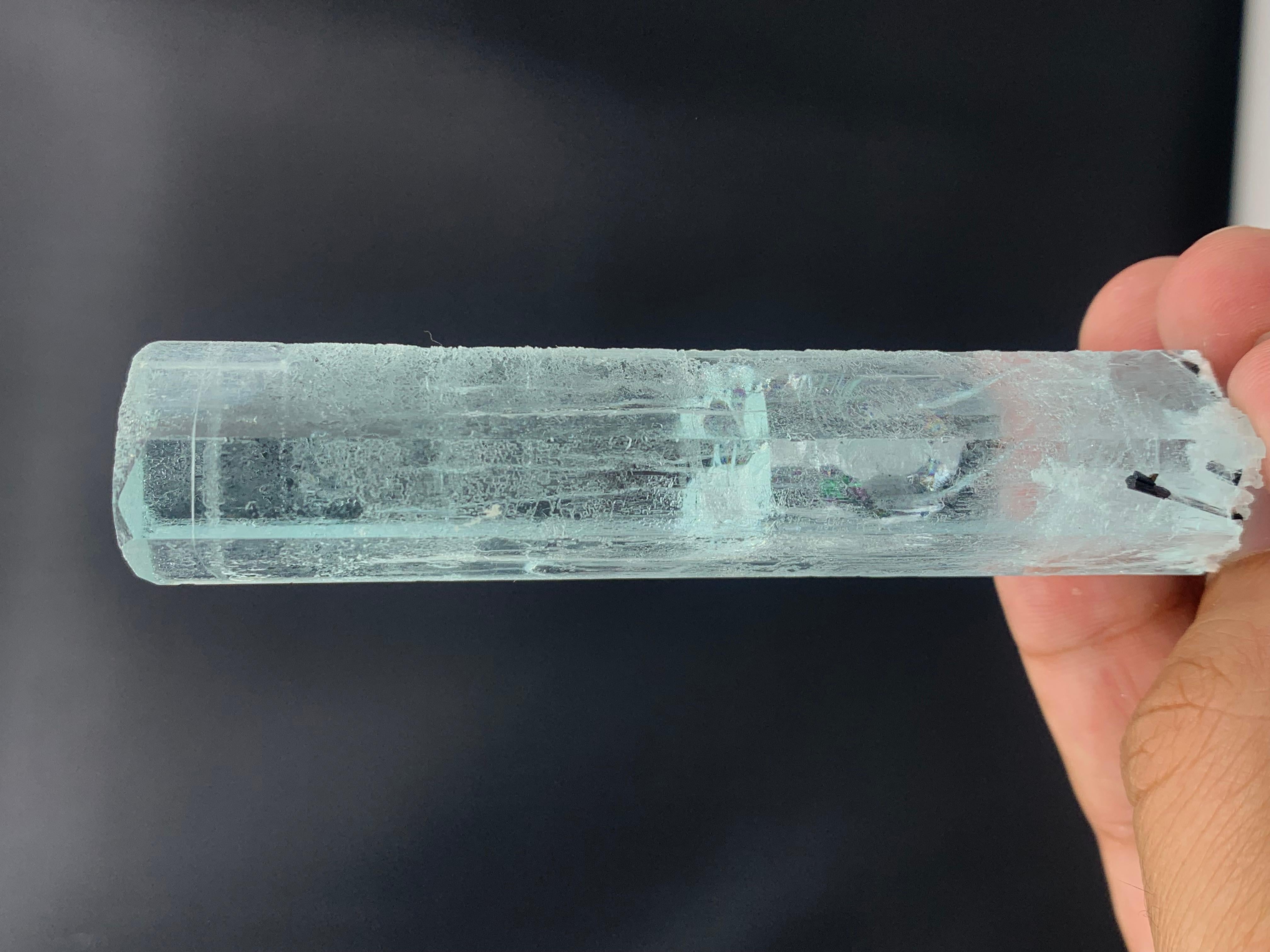 XVIIIe siècle et antérieur Magnifique cristal d'aigue-marine de 69,32 grammes provenant de la vallée de Nagar Gilgit, Pakistan en vente