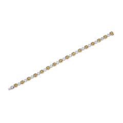 Roman Malakov Pulsera de moda con halo de diamantes amarillos de fantasía y talla cojín de 6.94 quilates