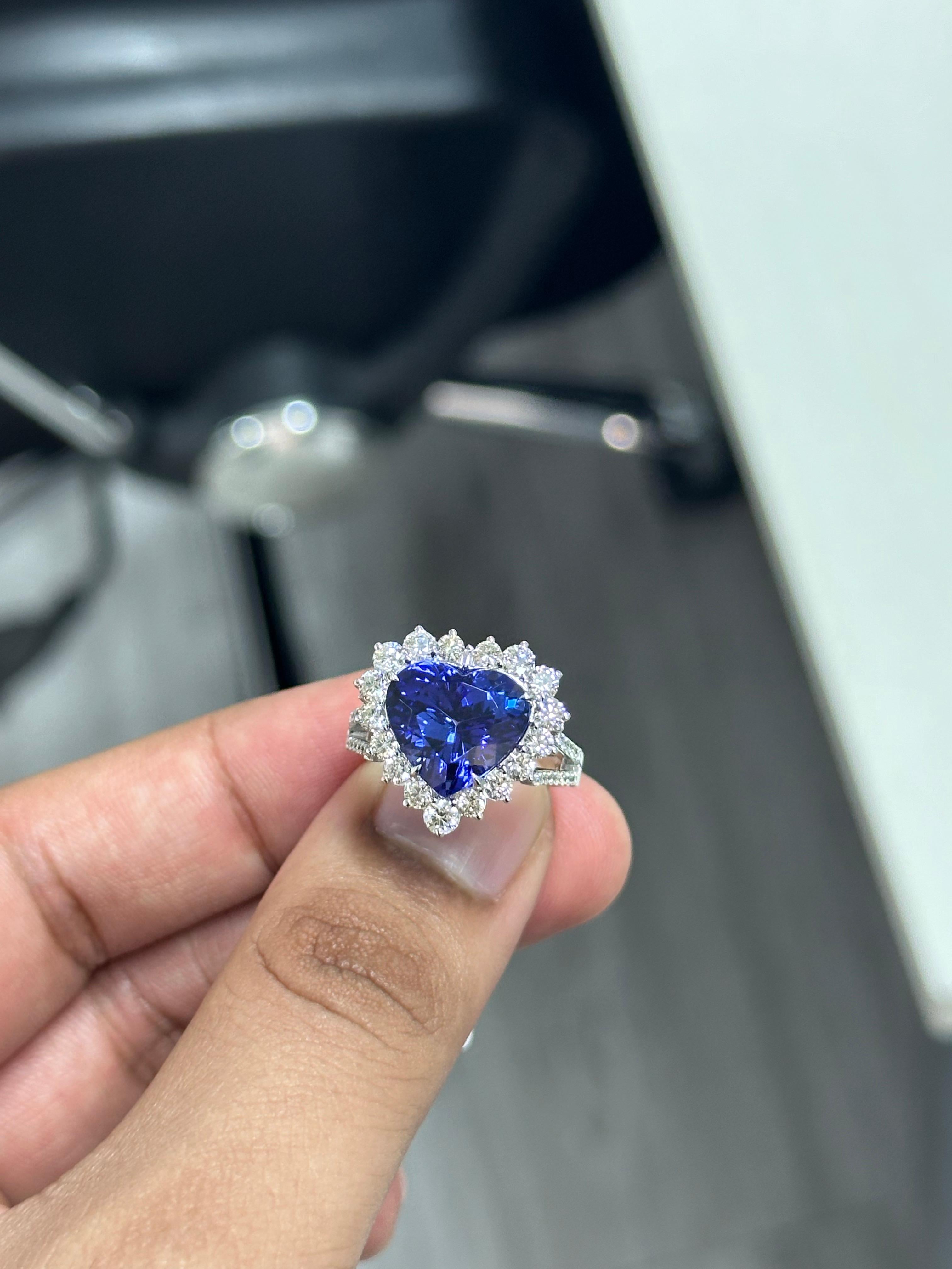 Art Deco 6.95 Carat Heart-cut Tanzanite Ring in 18K White Gold