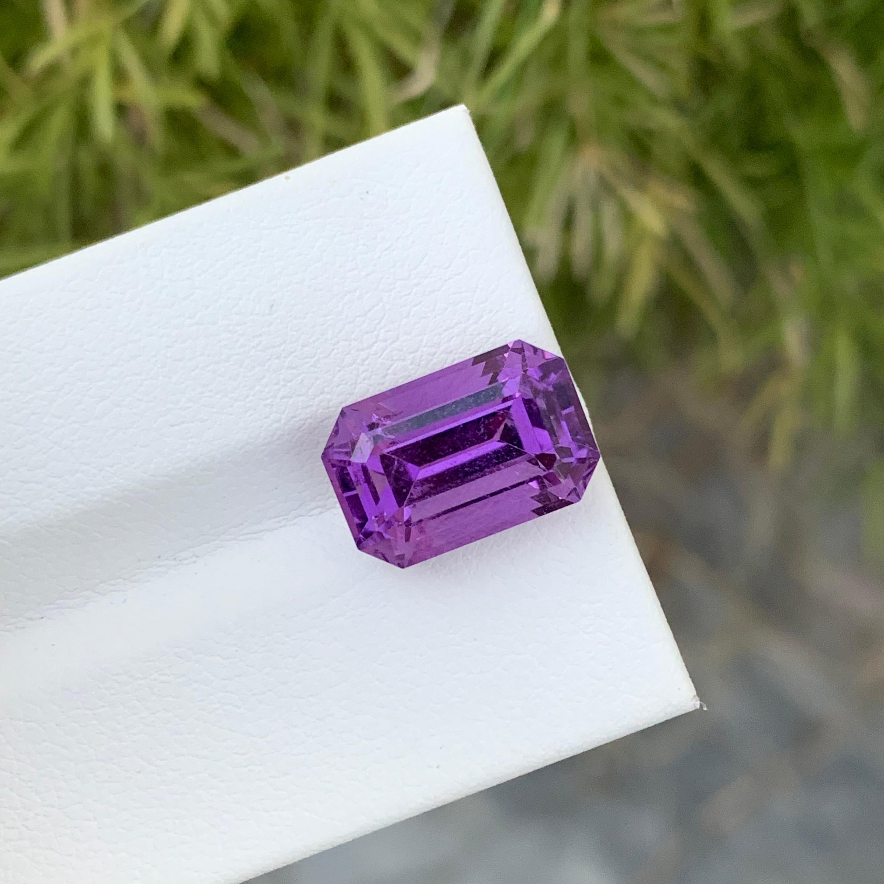 Gema suelta de amatista natural de 6.95 quilates en forma de esmeralda para joyería en venta 2