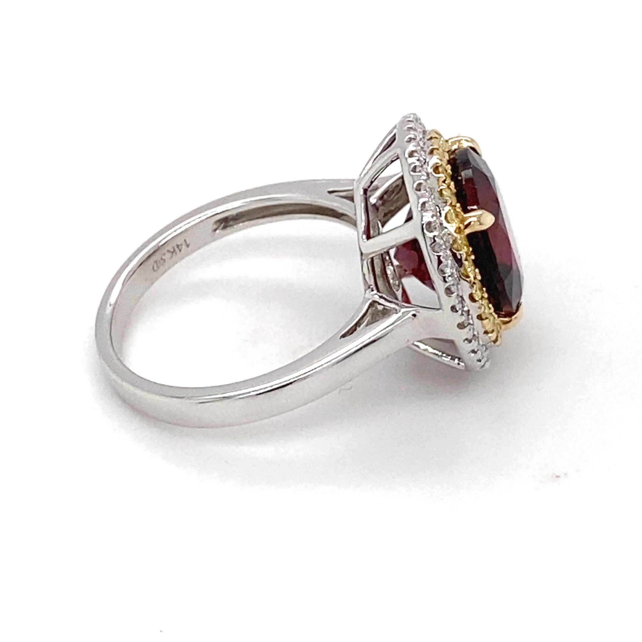 6,97 Karat Granat Diamant Halo Ring  im Angebot 12