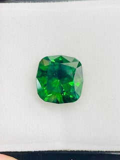 6.97 Ct Natural Demantoid Big size vivid green color clean clarity