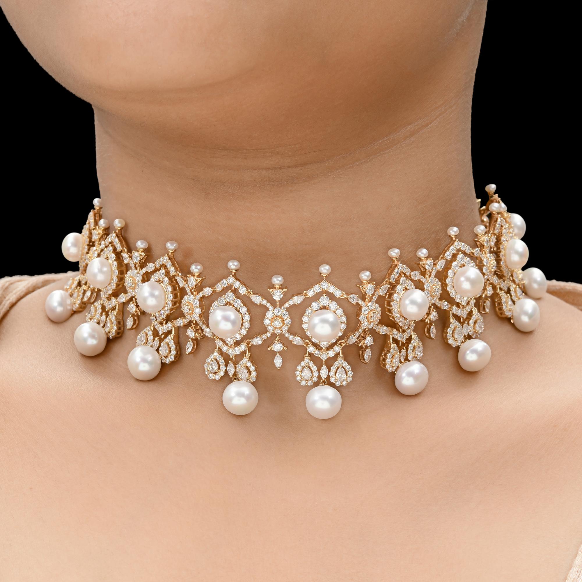 Modern 69.75 Carat Pearl Gemstone Necklace 18.30 Ct. SI/H Diamond 14 Karat Yellow Gold For Sale