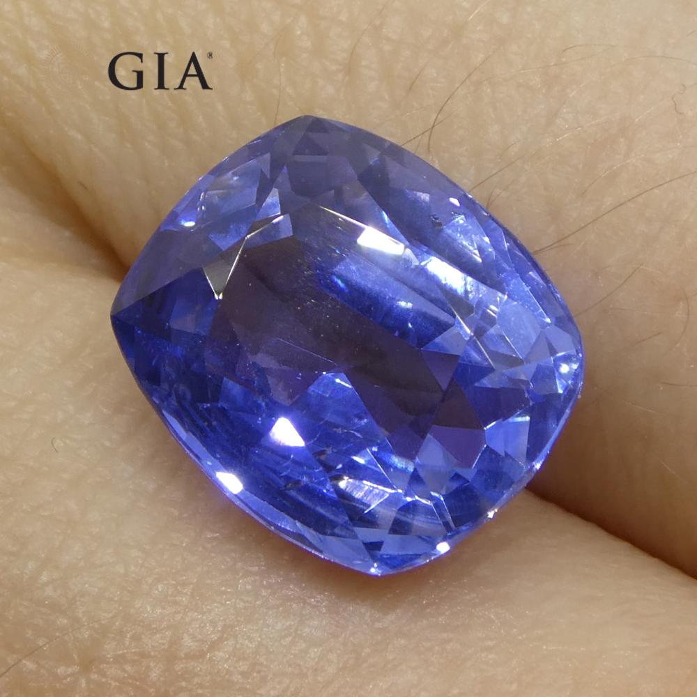 Zafiro azul en cojín de 6.98 ct Certificado GIA Sri Lanka sin calentar en venta 7