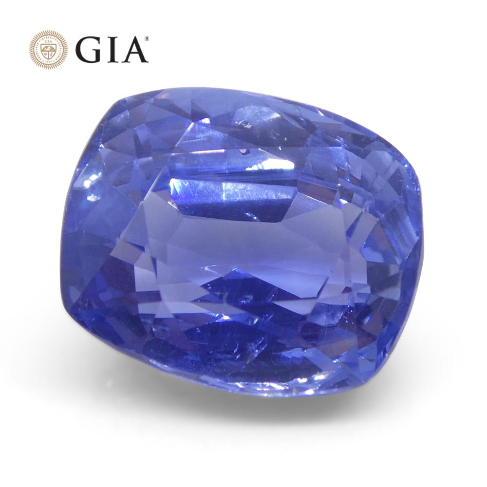 Femenino o masculino Zafiro azul en cojín de 6.98 ct Certificado GIA Sri Lanka sin calentar en venta