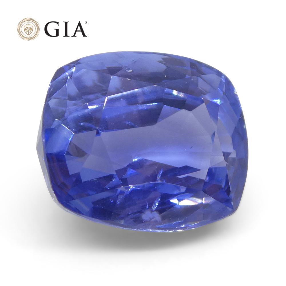 Zafiro azul en cojín de 6.98 ct Certificado GIA Sri Lanka sin calentar en venta 4