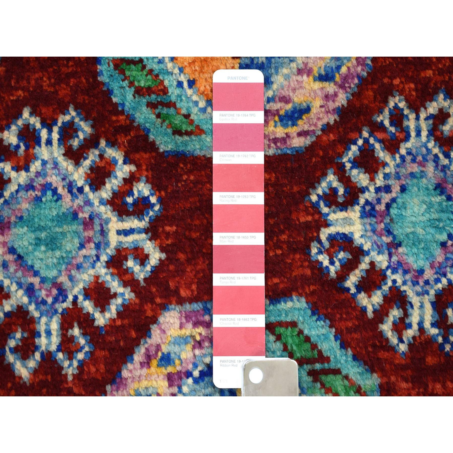 Hand-Knotted 6'9