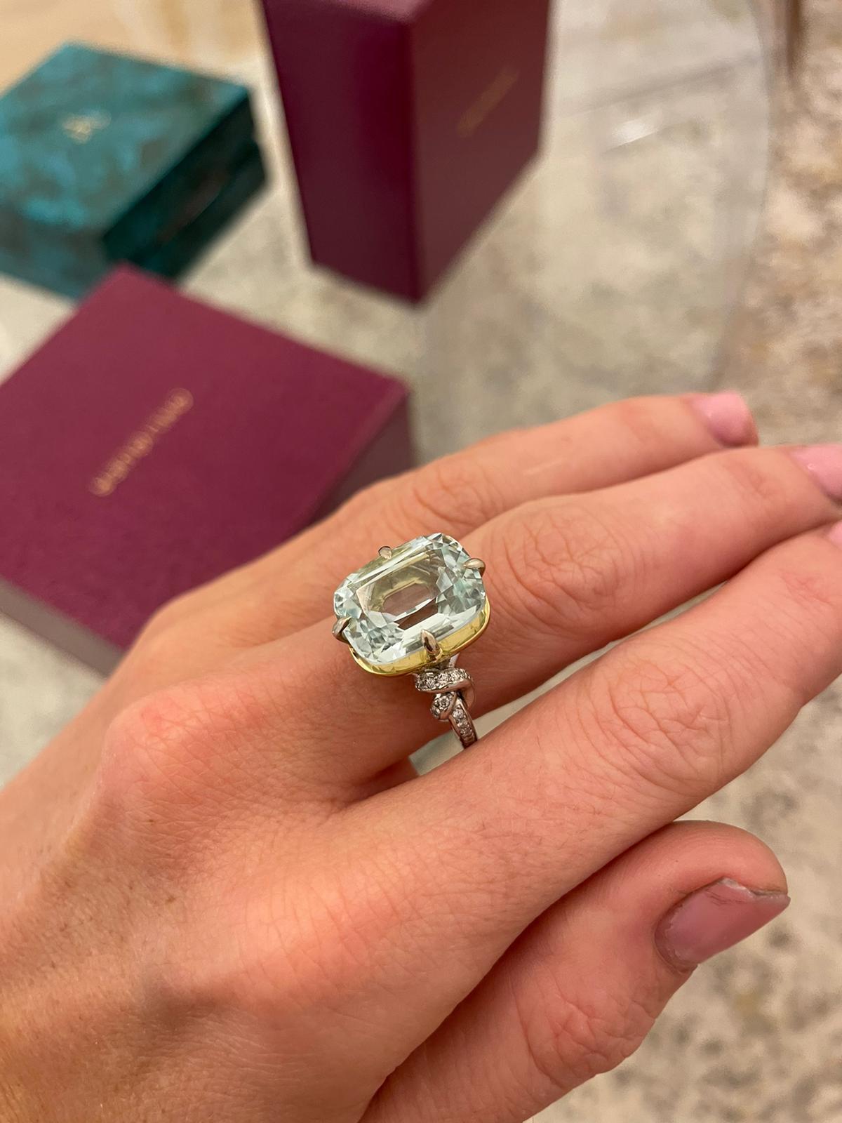 7.20ct Aquamarine and Diamond Forget Me Knot Ring For Sale 1