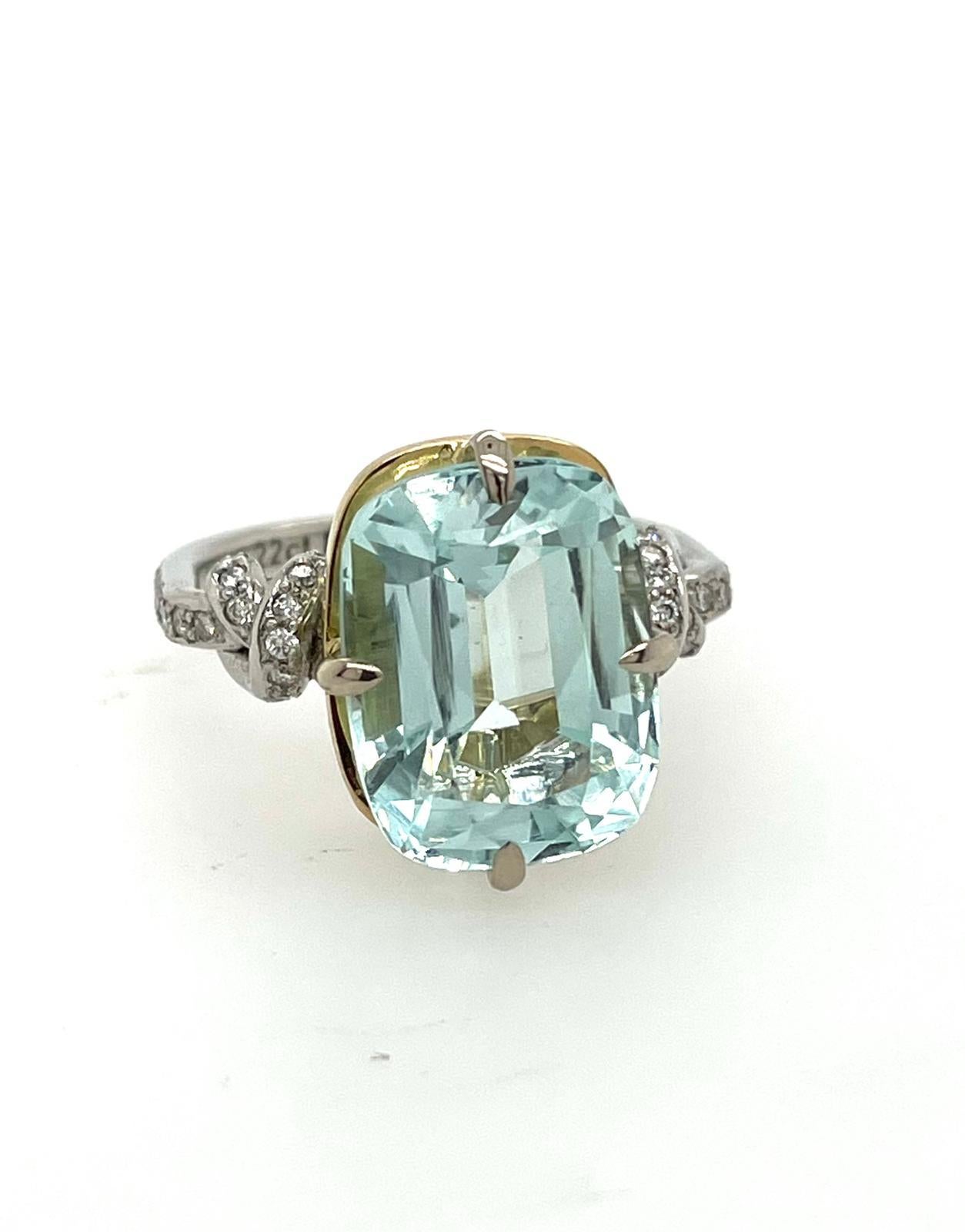7.20ct Aquamarine and Diamond Forget Me Knot Ring For Sale 6