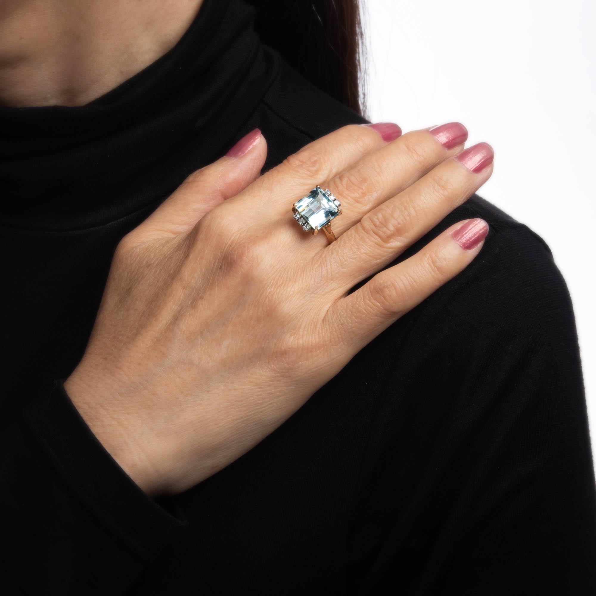 Women's 6 Carat Aquamarine Diamond Ring Vintage Cocktail 18 Karat Gold Platinum Jewelry