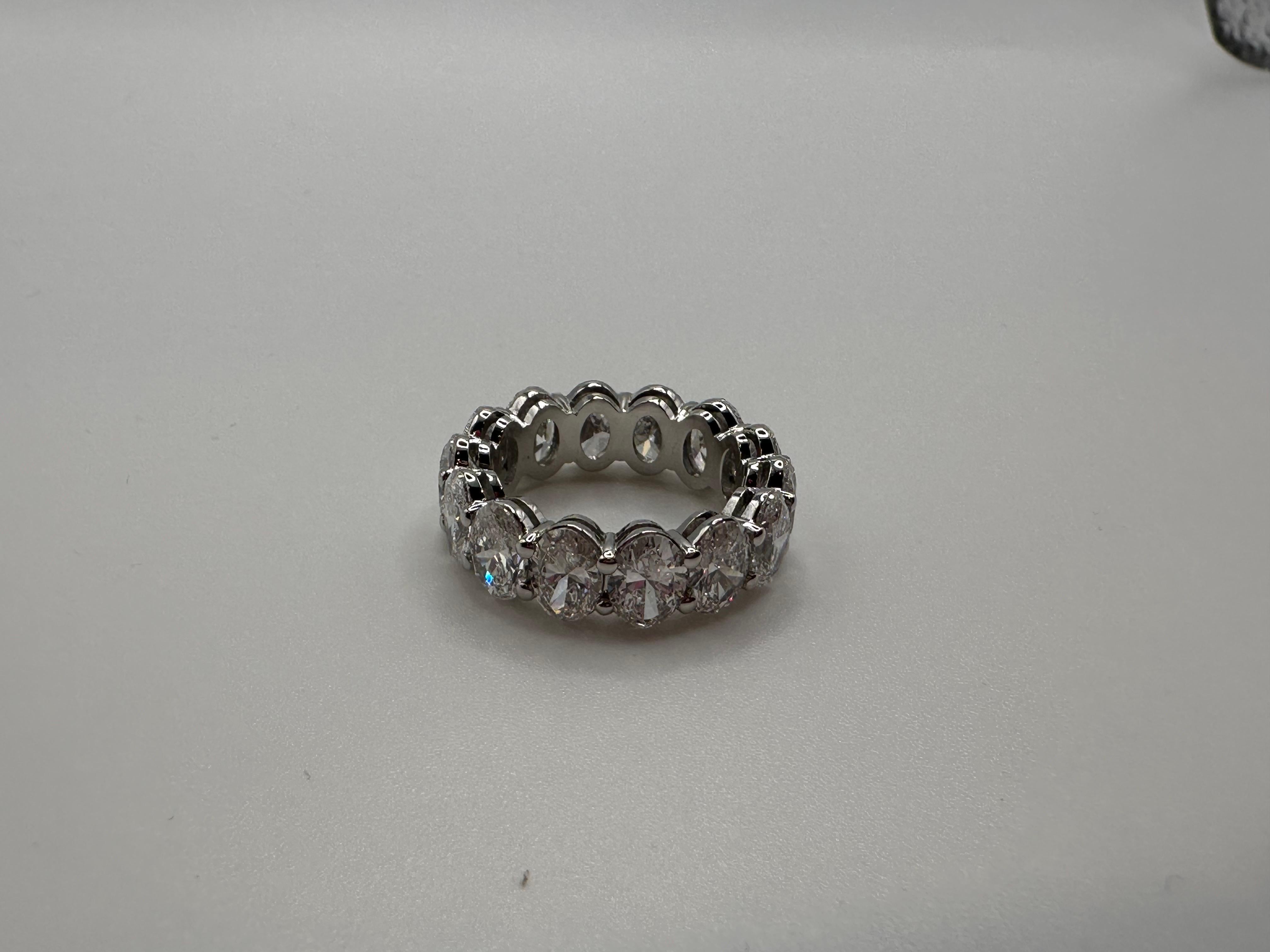6ct eternity ring oval diamond ring oval diamond wedding band 18KT gold im Zustand „Neu“ im Angebot in Boca Raton, FL