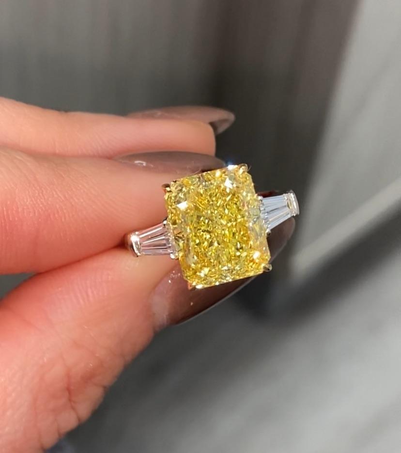 Women's 6ct Intense Yellow Elongated Radiant Diamond Engagement Ring For Sale