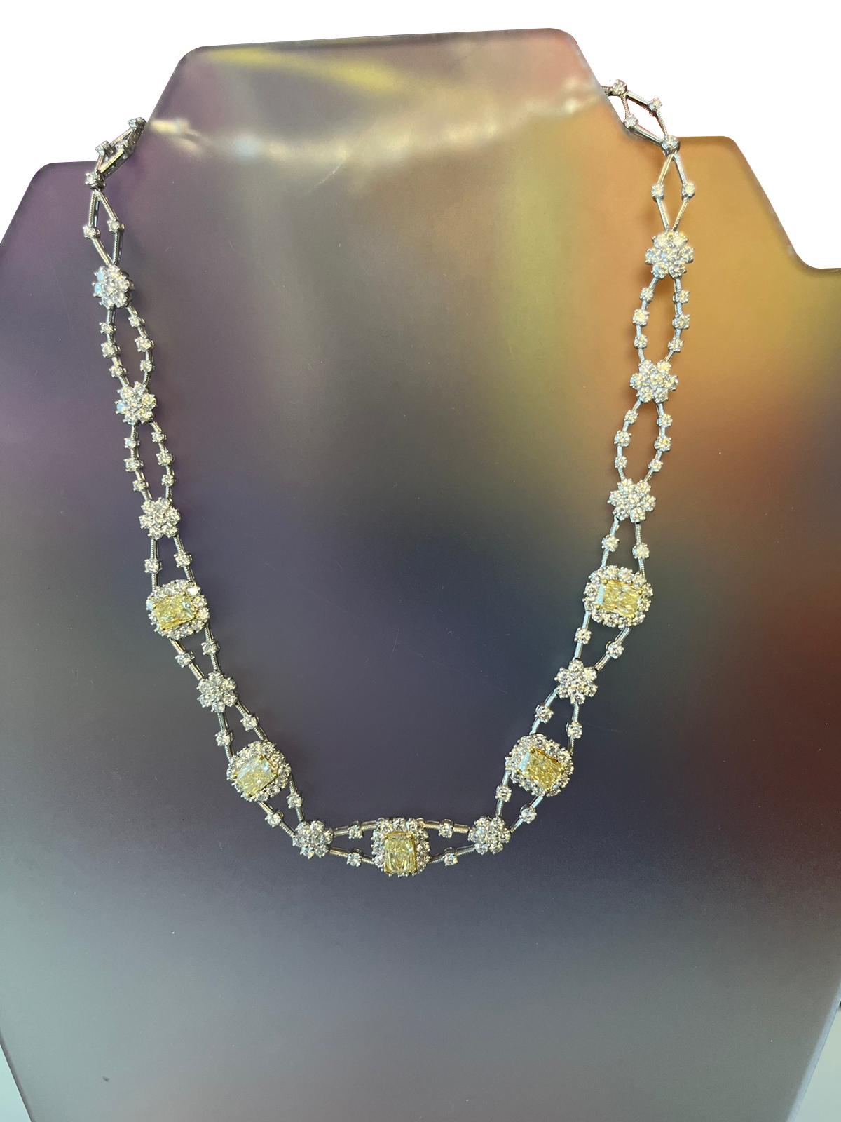 11.8ctw Natural Radiant Cut Yellow Fancy Color 5.80ct White Diamonds Necklace In Good Condition For Sale In Aventura, FL