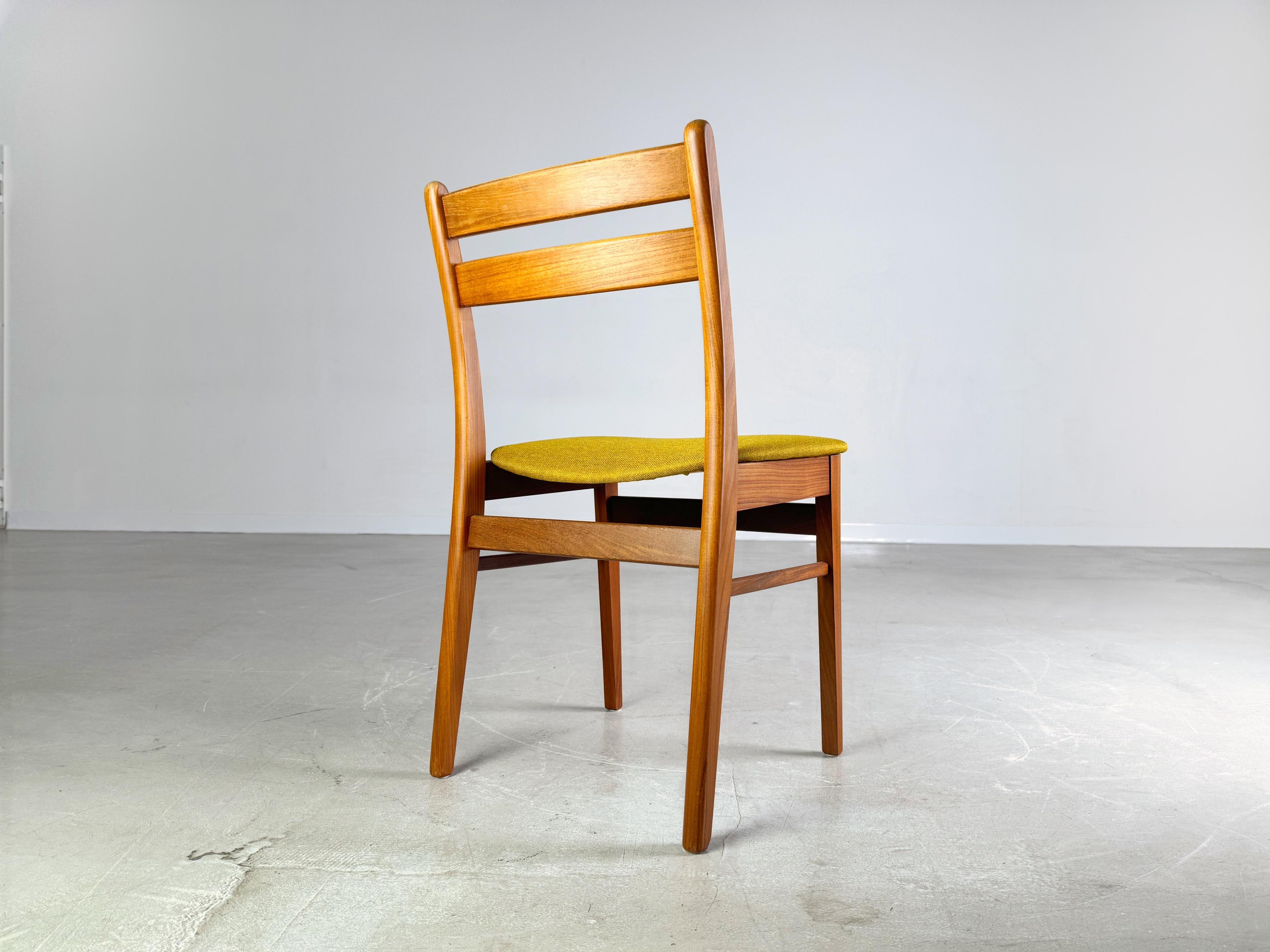 6er Set Midcentury Stühle teak danish design gelb 1960 en vente 1