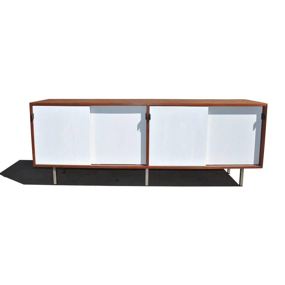 Vintage Midcentury Florence Knoll Credenza 1