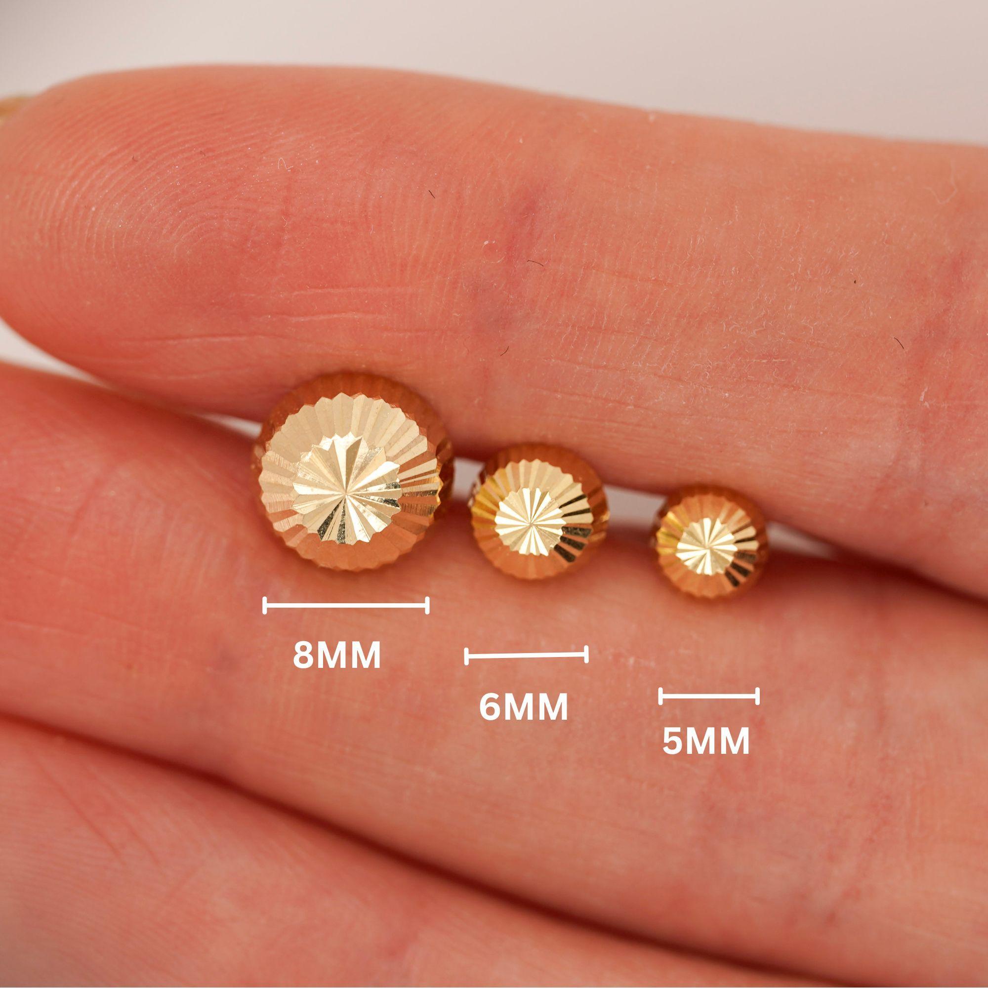6mm Halbkugel Kugel 14K Gold Diamantschliff Ohrstecker im Angebot 4