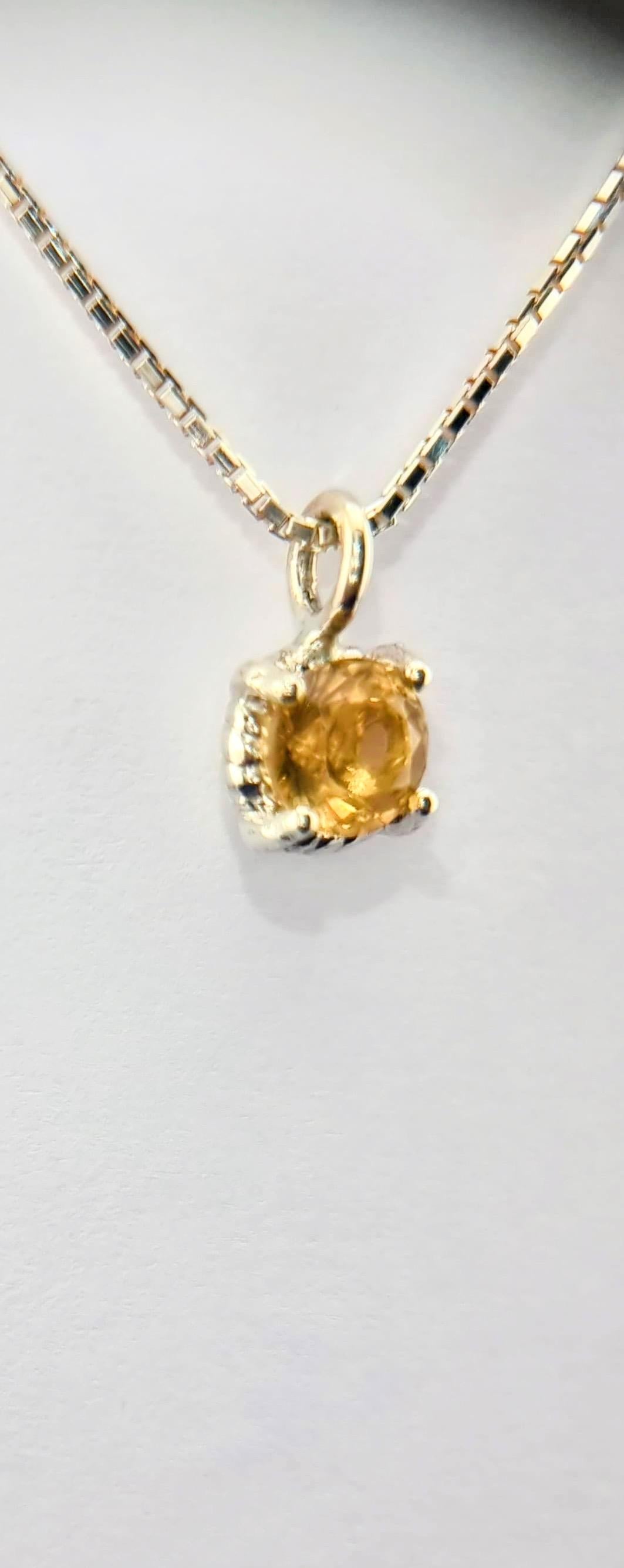 Pendentif Dainty de 6 mm en argent sterling avec chaîne italienne en vente 4
