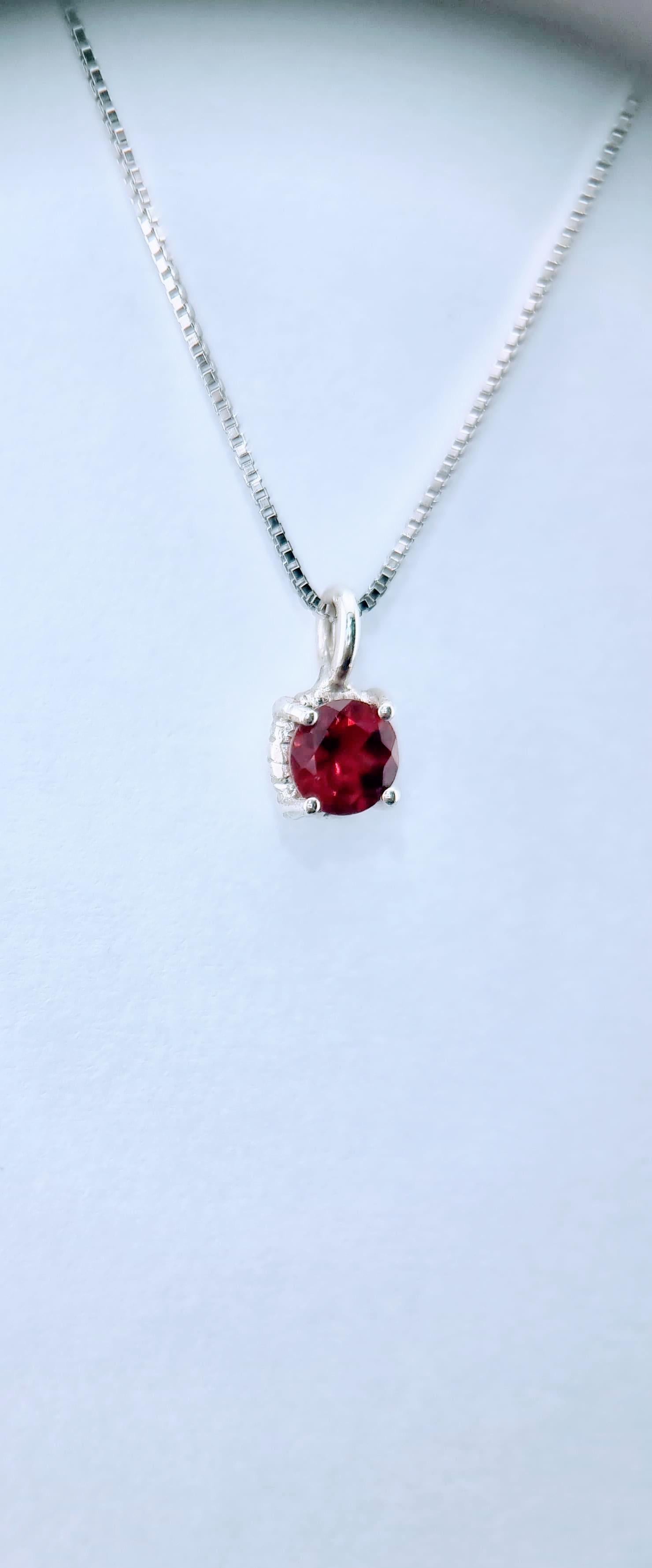 Pendentif rond Dainty Twist de 6 mm en argent sterling avec chaîne italienne en vente 7
