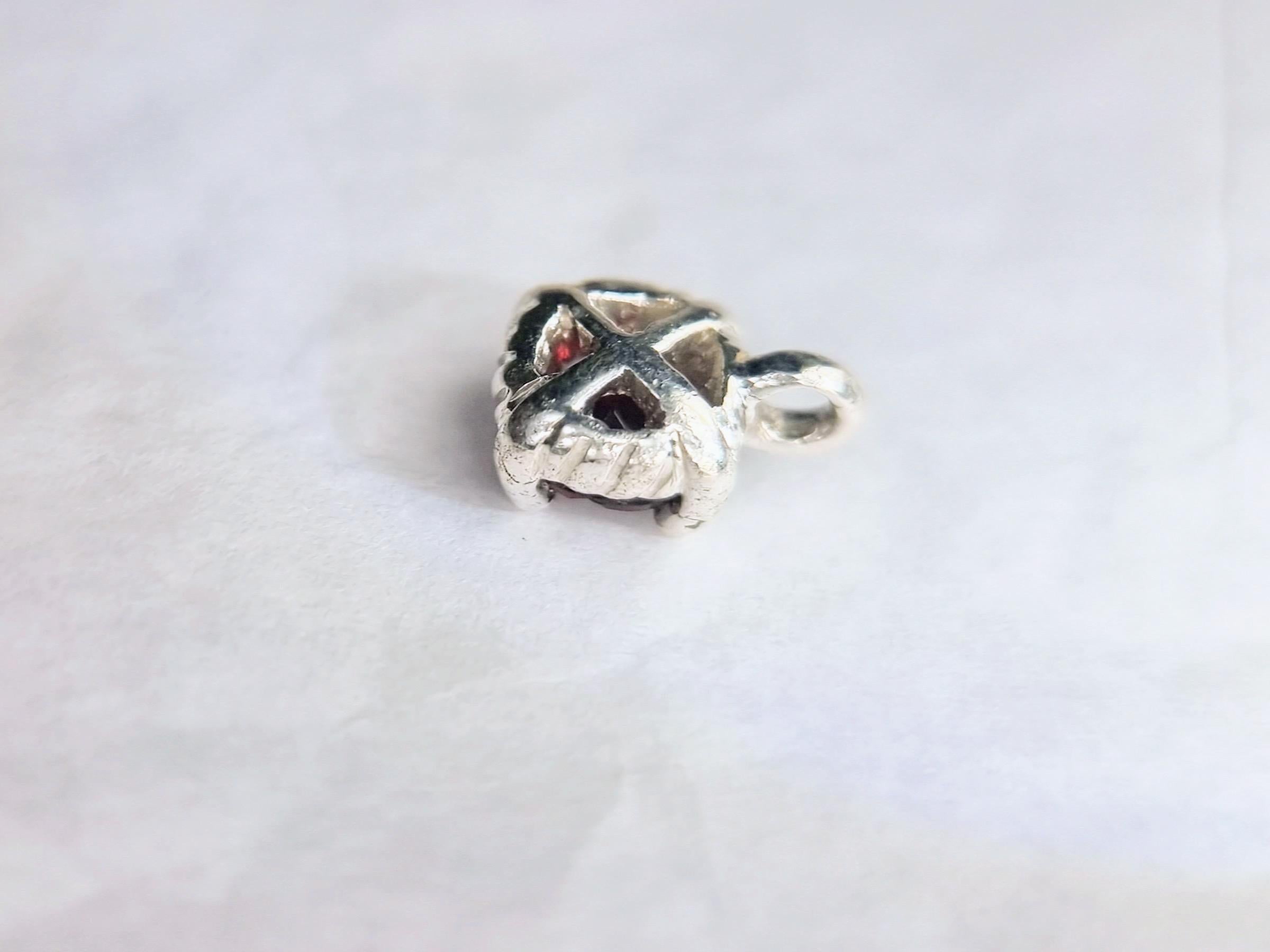Pendentif rond Dainty Twist de 6 mm en argent sterling avec chaîne italienne en vente 3